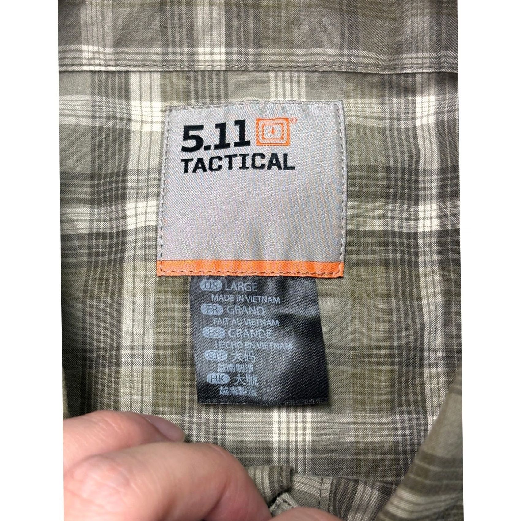 Vintage 5.11 Tactical Shirt Mens Large Long Sleeve Plaid Button Down Olive Green Tan Size US L / EU 52-54 / 3 - 4 Thumbnail