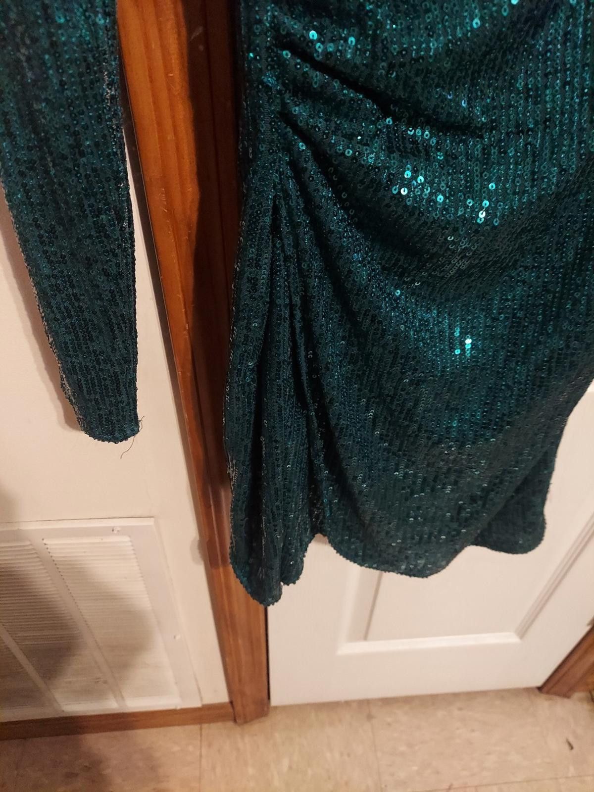 The Unbranded Brand Women's Green Surplice-Neck Long-Sleeve Sequin Dress Size S / US 4 / IT 40 - 9 Thumbnail