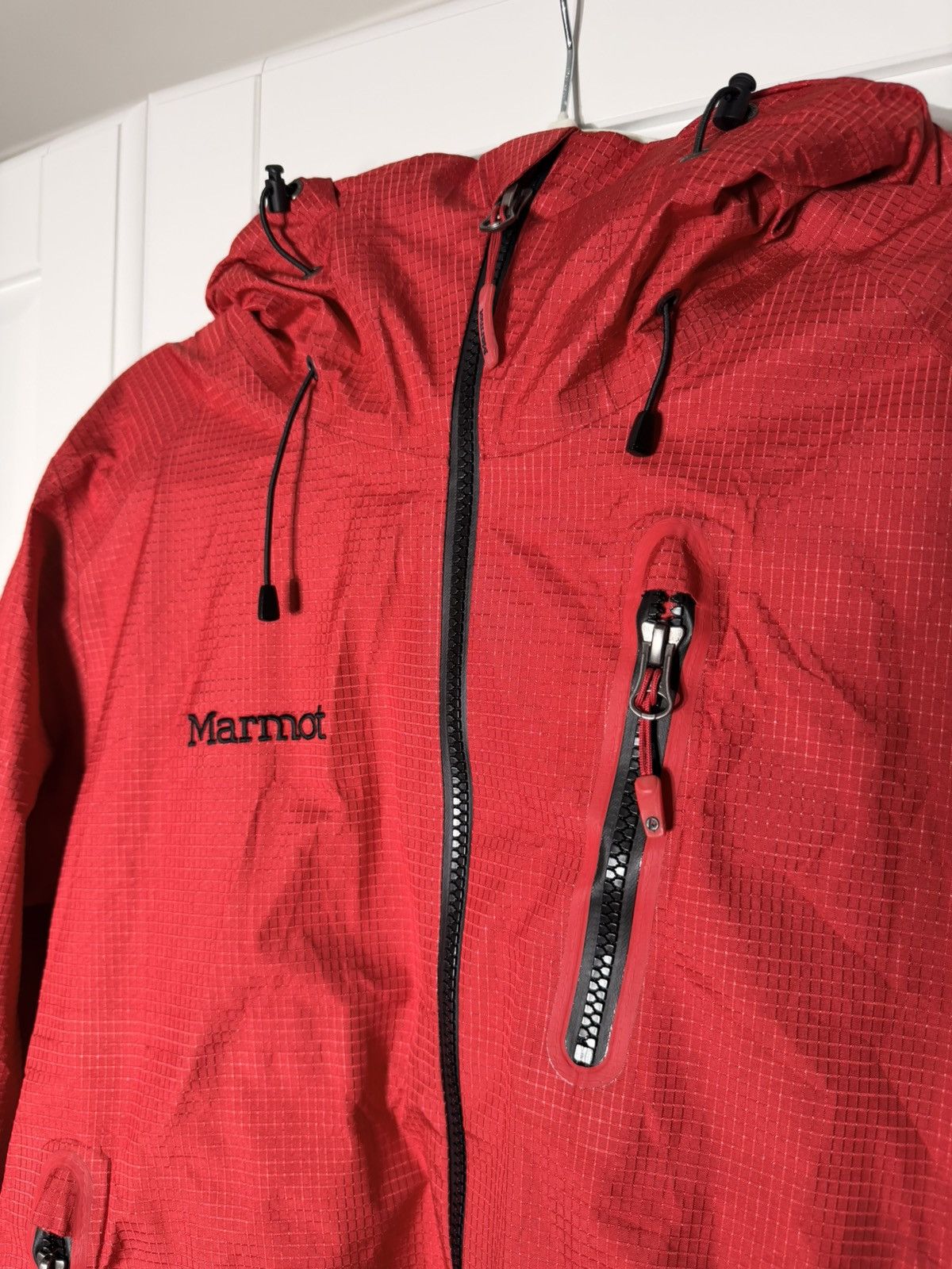Marmot Marmot Red Rain Light Weight Men’s jacket Size M (fit for S) Size US S / EU 44-46 / 1 - 3 Thumbnail