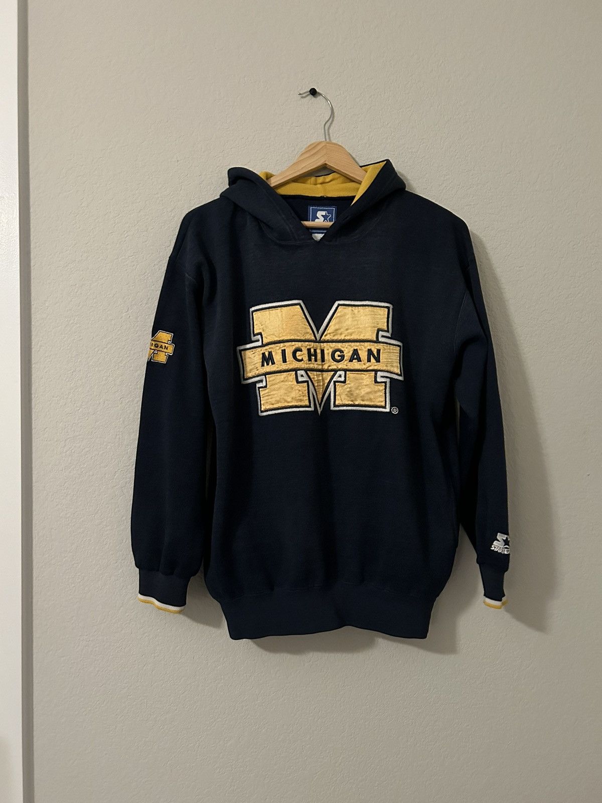 Starter Michigan Hoodie Size US S / EU 44-46 / 1 - 1 Thumbnail