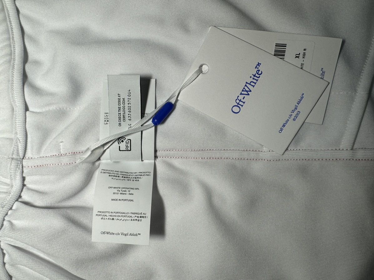 Off-White Off-White Gothic Logo Mesh Jersey and Shorts Set Size XL Size US XL / EU 56 / 4 - 12 Thumbnail