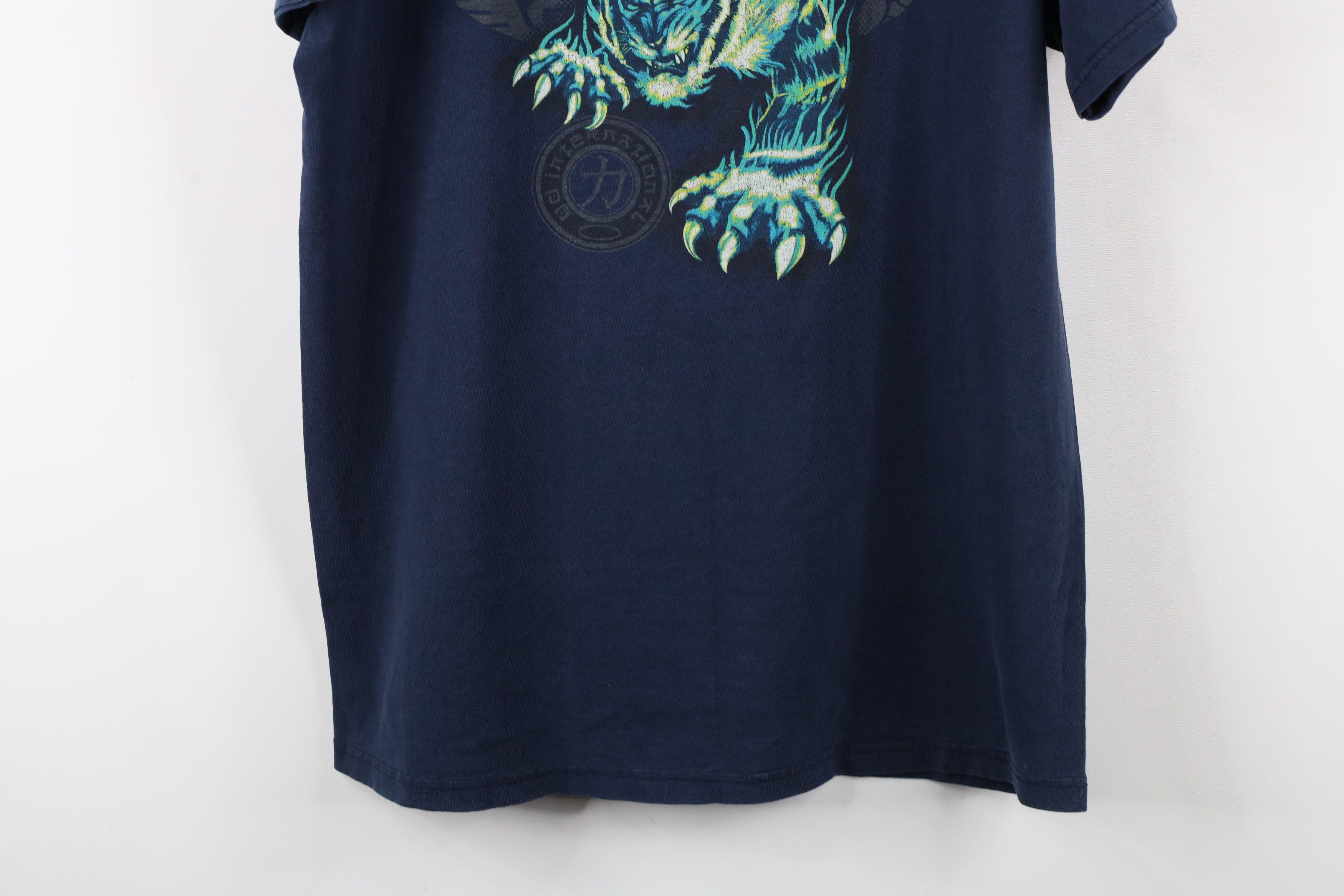 Vintage Vintage Y2K 2001 Streetwear Dragon Tiger Fire Flames T-Shirt Size US L / EU 52-54 / 3 - 16 Thumbnail