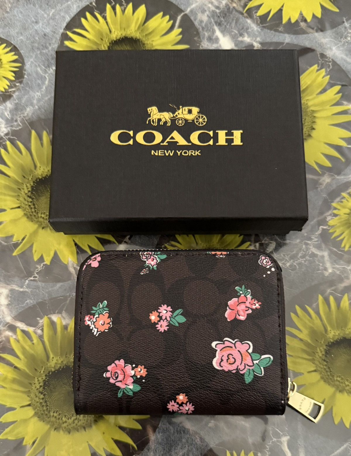 Coach Coach Brown Signature Floral Print Small Zip Wallet with Box Size ONE SIZE - 2 Thumbnail