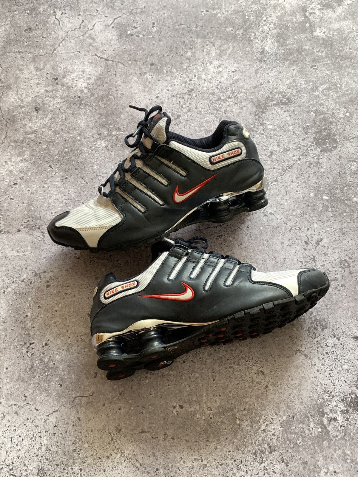 🔥VINTAGE NIKE SHOX SNEAKERS