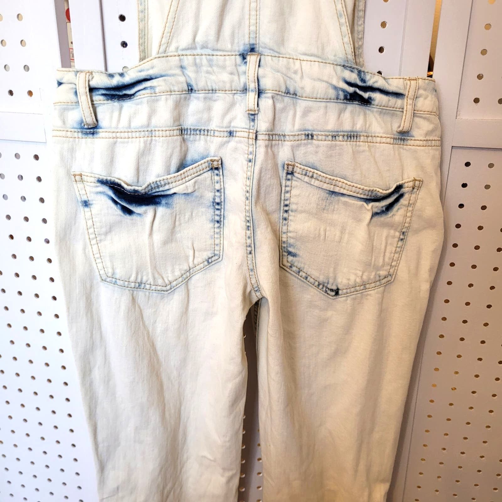 Mossimo Mossimo Women's Distressed Denim Overalls Acid Wash XS TP Size 26" / US 2 / IT 38 - 9 Thumbnail