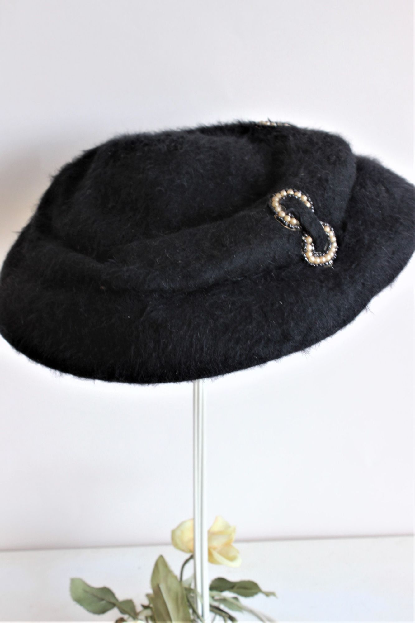 Vintage Vintage 1940s Hat, Black Plate Hat with Faux Pearls, Milline Size ONE SIZE - 8 Thumbnail
