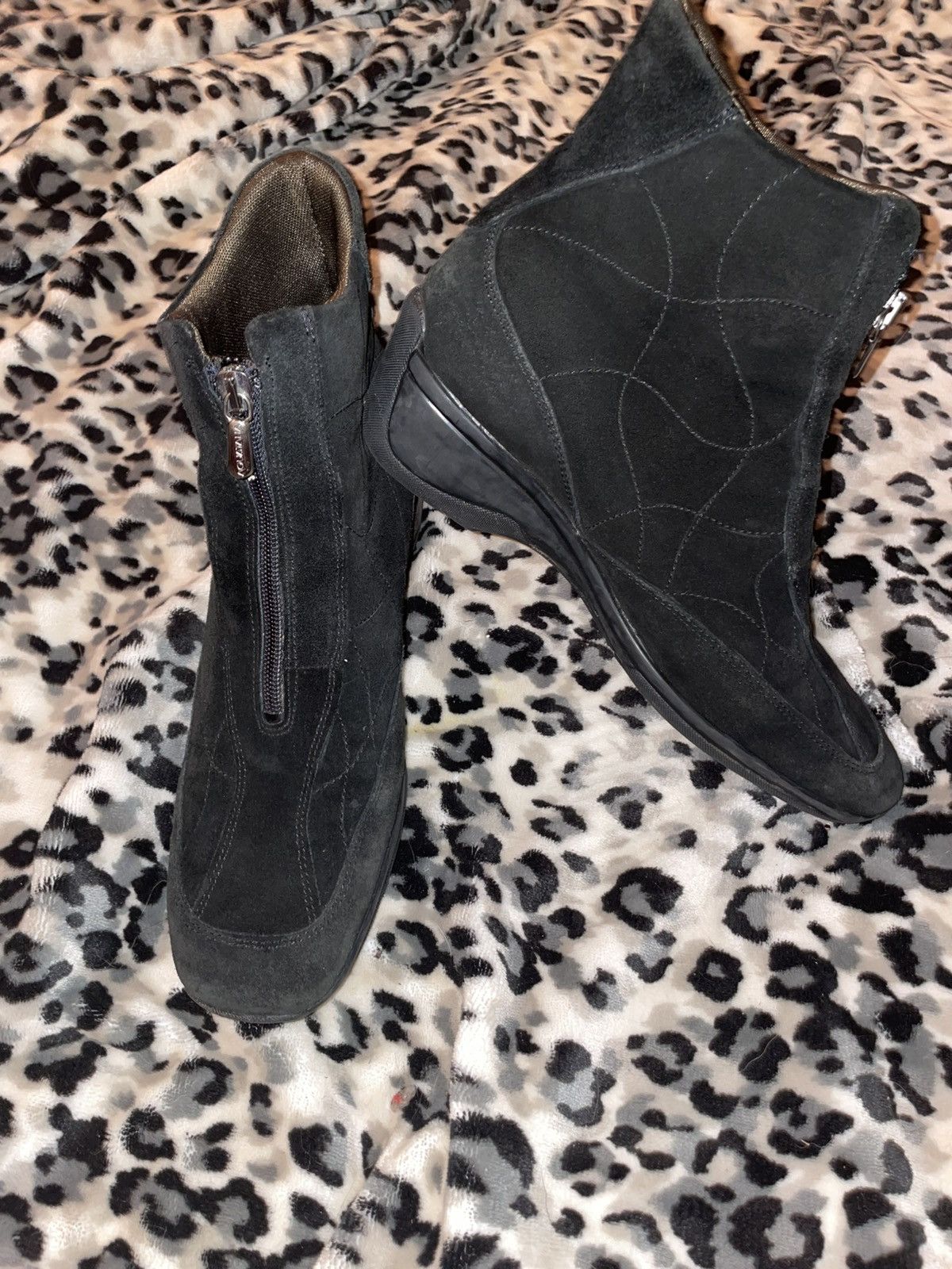 Aquatalia Aquatalia Suede Boots Size US 9 / IT 39 - 1 Thumbnail