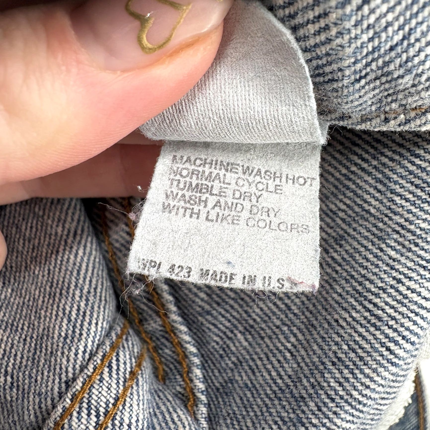 Levi's VINTAGE Levi's Denim Jacket Mens 38 Blue Trucker 80s Biker Made in USA Leather Patch Button Front Size US XXS / EU 40 - 6 Thumbnail