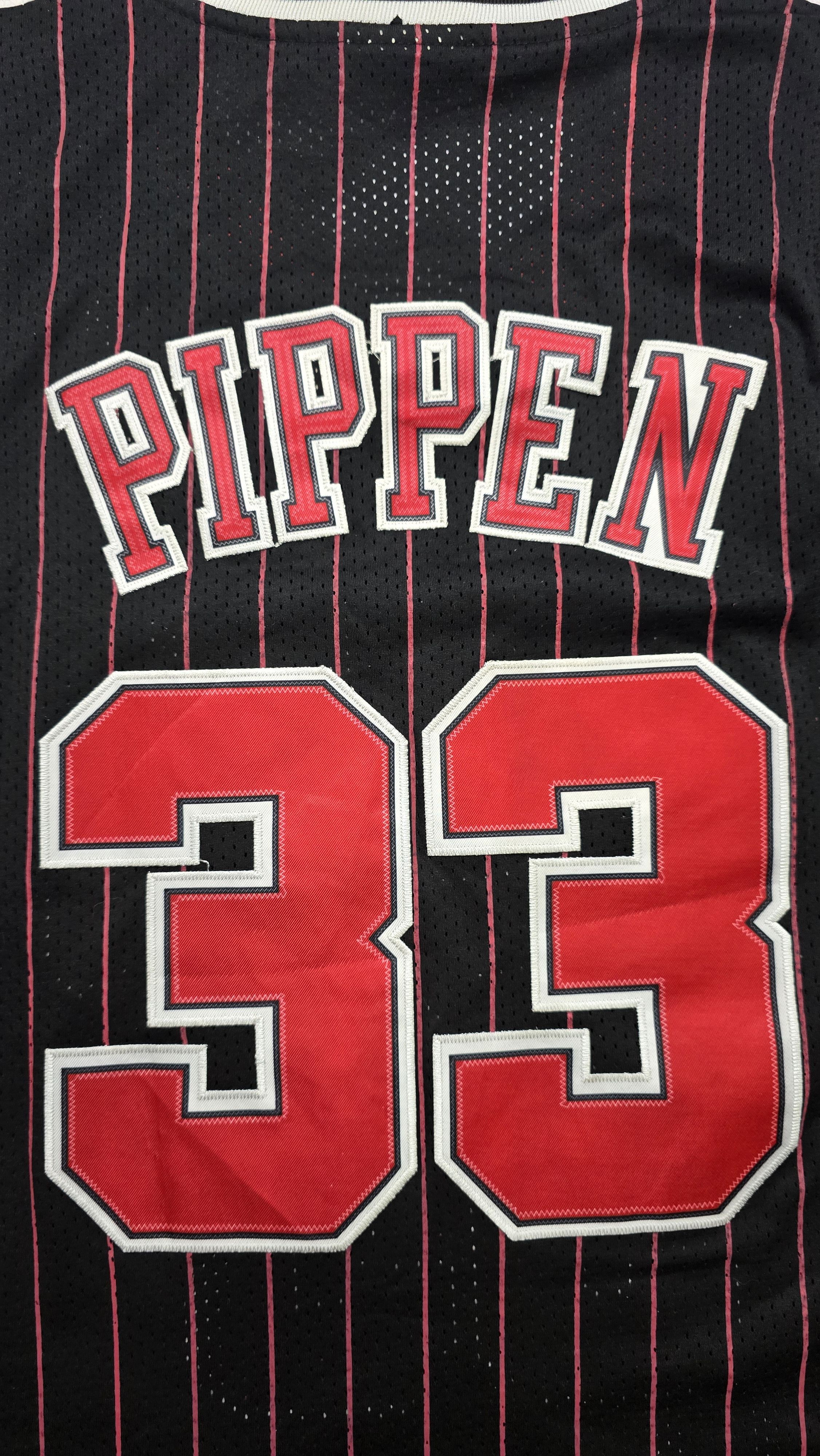 Adidas Scottie Pippen #33 NBA Chicago Bulls 1995 96 Jersey Size US S / EU 44-46 / 1 - 4 Thumbnail