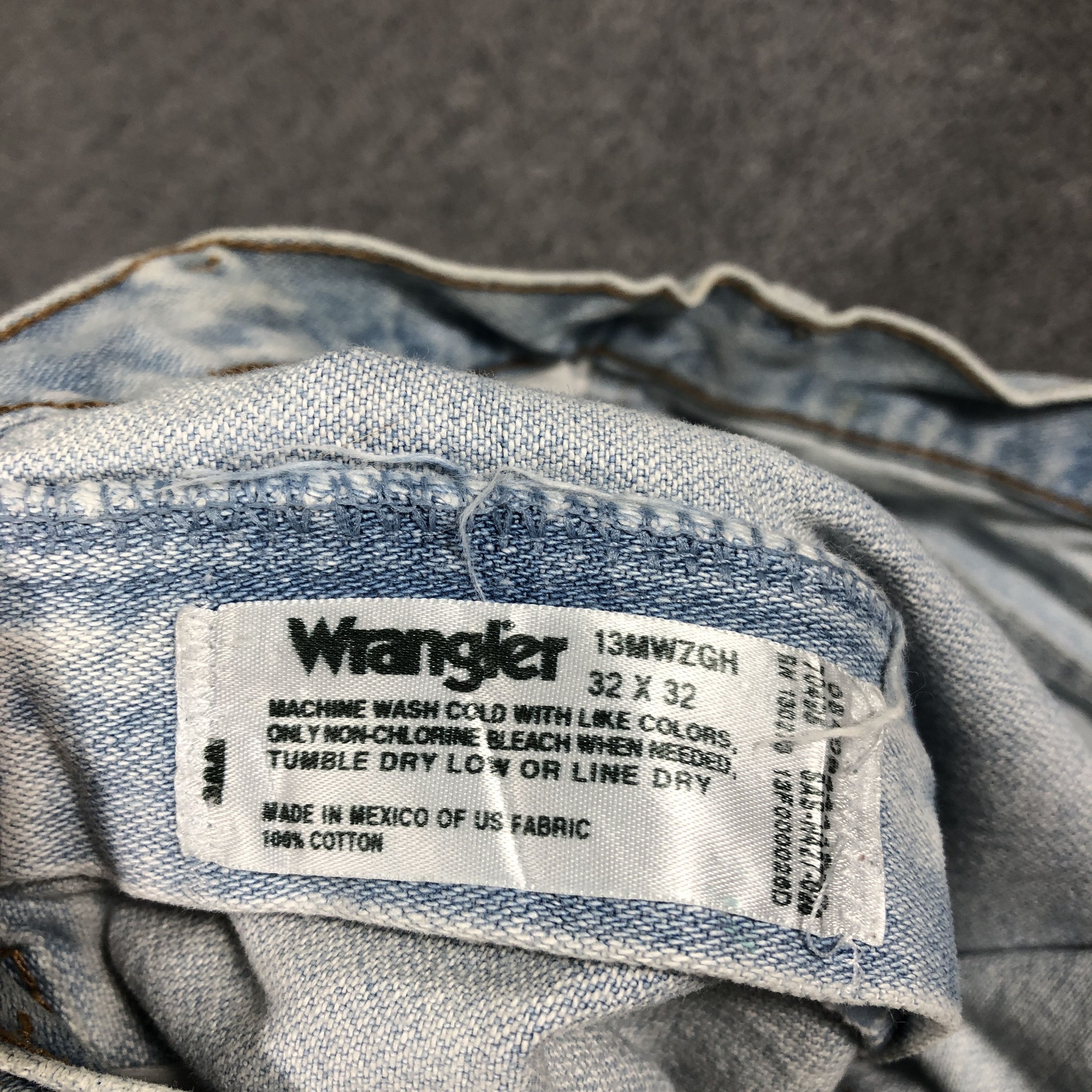 Vintage × Wrangler Vintage Wrangler Light Blue Wash Jeans L1069 Size US 31 - 12 Thumbnail