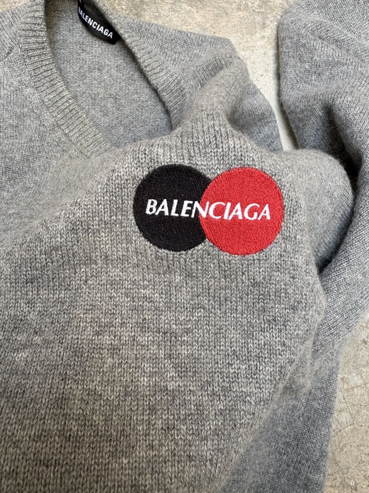 Balenciaga Mastercard Logo Cashmere Sweater Size US XS / EU 42 / 0 - 3 Thumbnail