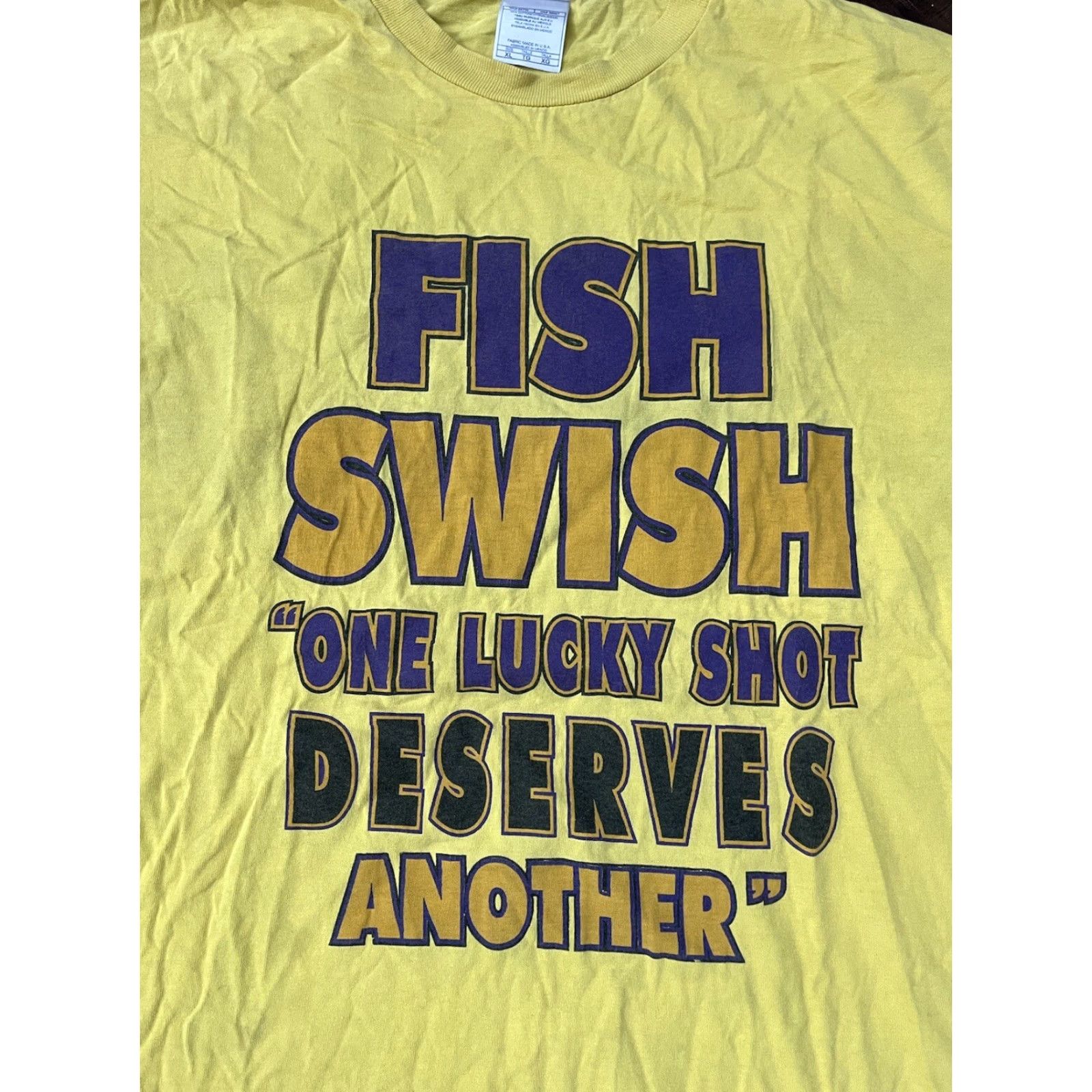 NBA VINTAGE LA Lakers NBA 2004 Fish Swish One Lucky Shot Shirt Size XL Derek Fisher Size US XL / EU 56 / 4 - 2 Thumbnail
