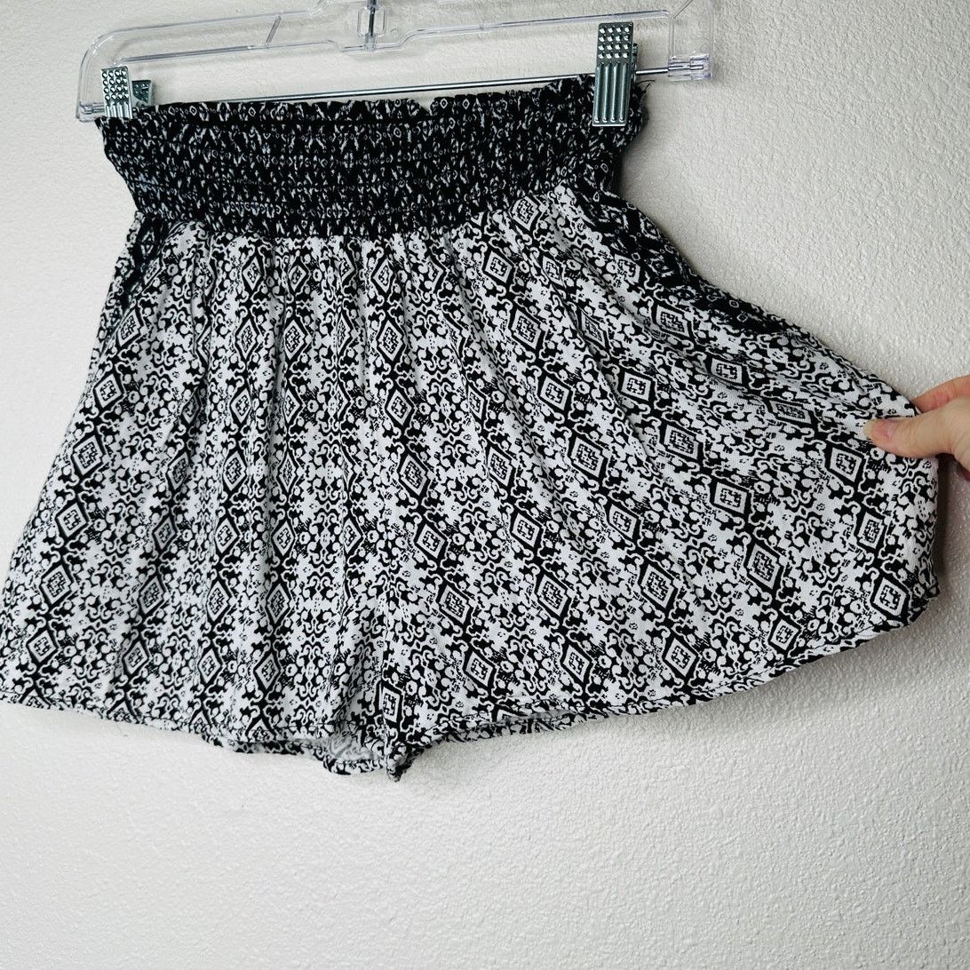 Other Aqua Black & White Diamond Print Pocketed Short Shorts M Size 28" / US 6 / IT 42 - 5 Thumbnail