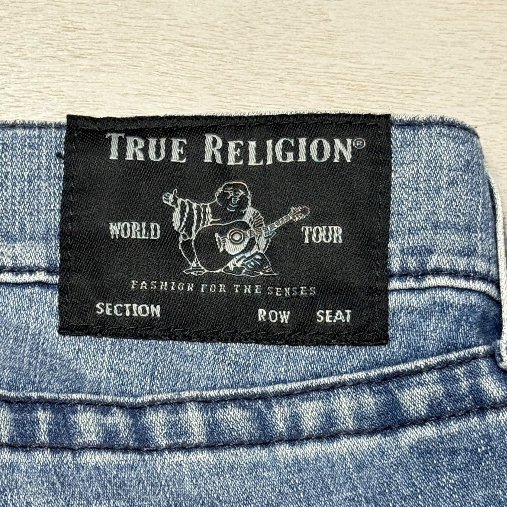 True Religion True Religion Rocco Relaxed Skinny Straight Jeans Mens 42x33 Light Wash Blue 90s Hip Hop Logo Comfort Pockets Stretch Regular 34? Size US 42 / EU 58 - 6 Thumbnail