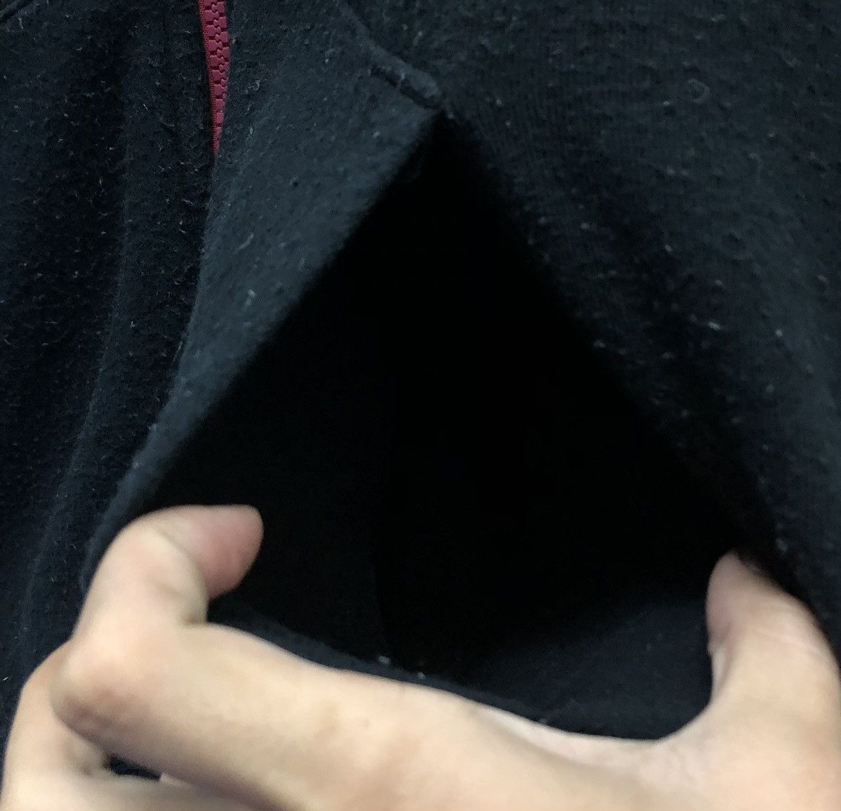 Anime × Japanese Brand × Vintage Hoozuki no Reitetsu Anime Hoodie – Black with Red Accents Size US XL / EU 56 / 4 - 8 Thumbnail