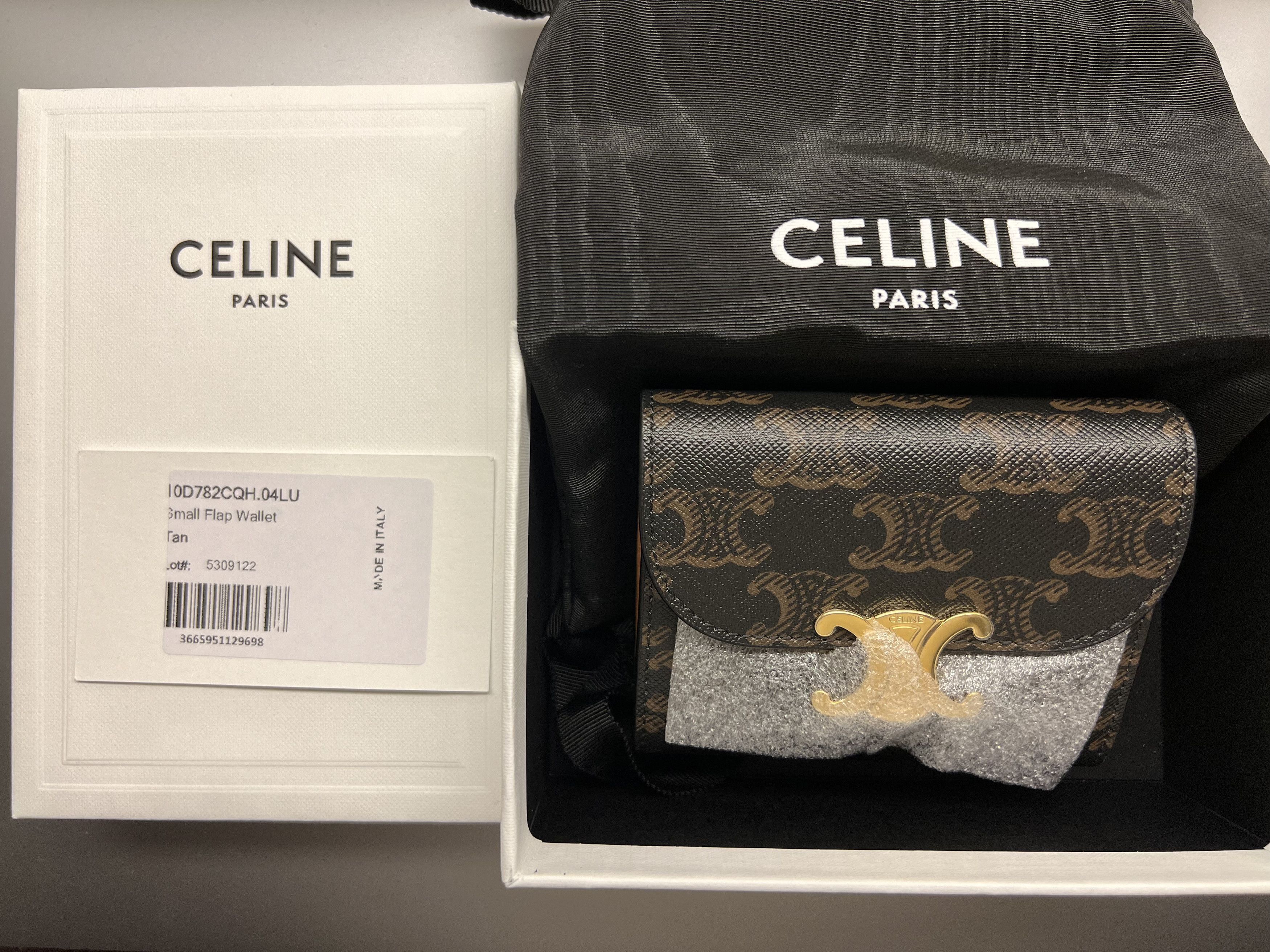 Celine Celine Small Flap Triomphe Wallet Size ONE SIZE - 1 Thumbnail