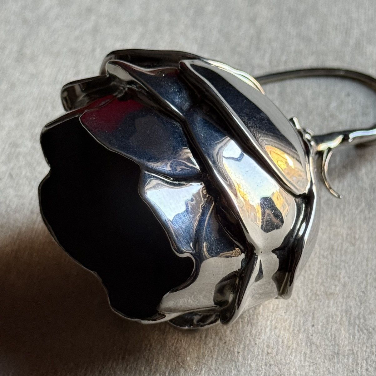 Alexander McQueen Alexander McQueen oversized silver rose ear cuff Size ONE SIZE - 3 Thumbnail