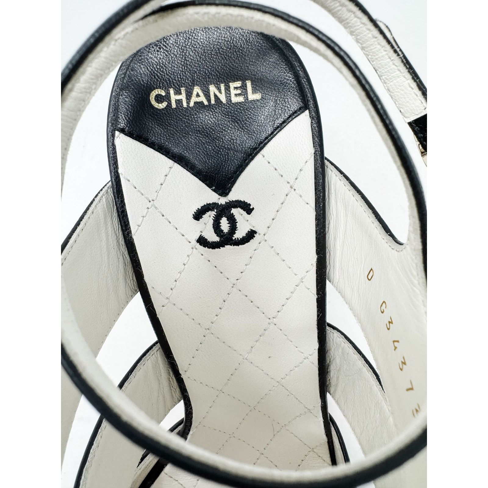 Chanel Chanel Classic CC Logo Ankle Strap Sandals size 38C US7 Size US 8 / IT 38 - 15 Thumbnail