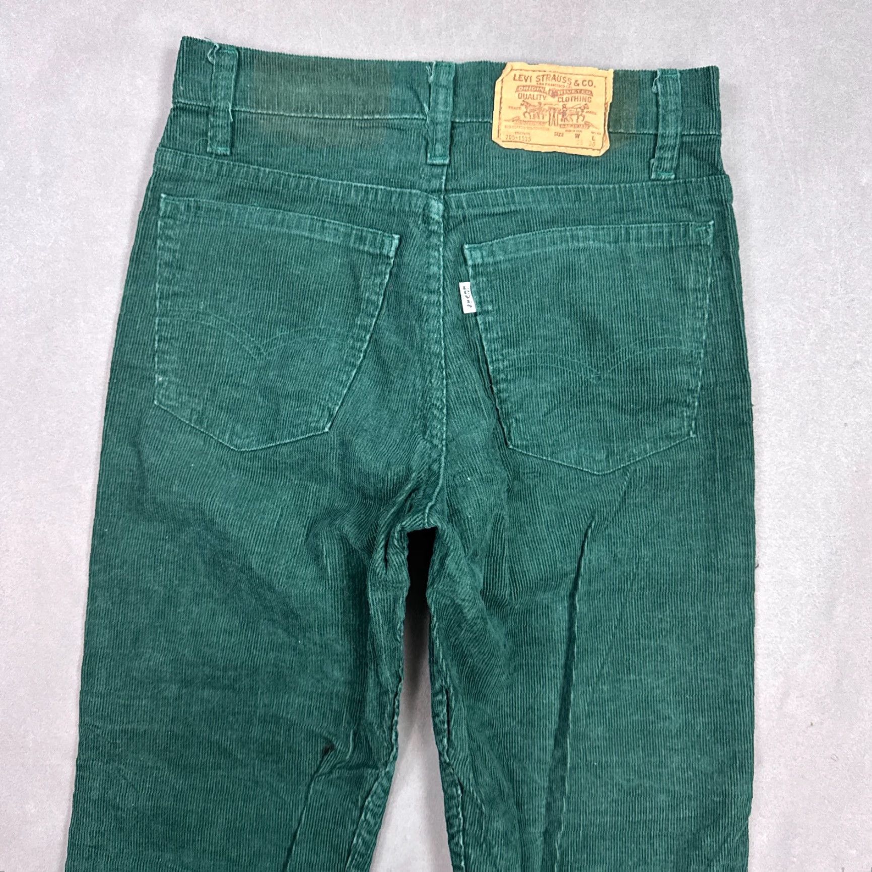 Levi's VINTAGE Levi's Pants Mens 28x30 Corduroy Green 80s Made USA Straight 5-Pocket Chino Casual Mens Size US 28 / EU 44 - 4 Thumbnail