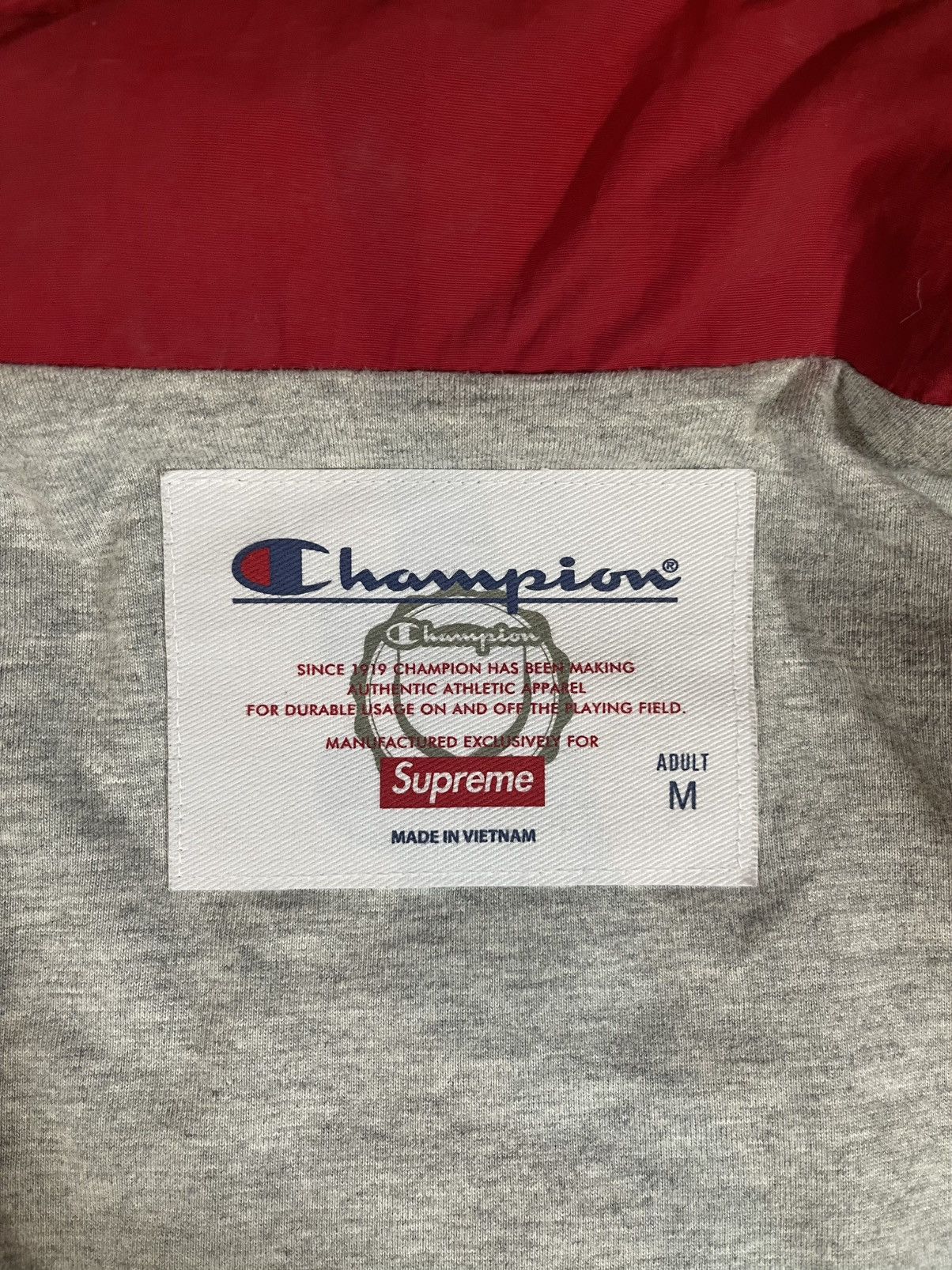 Champion × Supreme 2018SS Supreme Champion Track Hooded Jacket Red Size US M / EU 48-50 / 2 - 16 Thumbnail