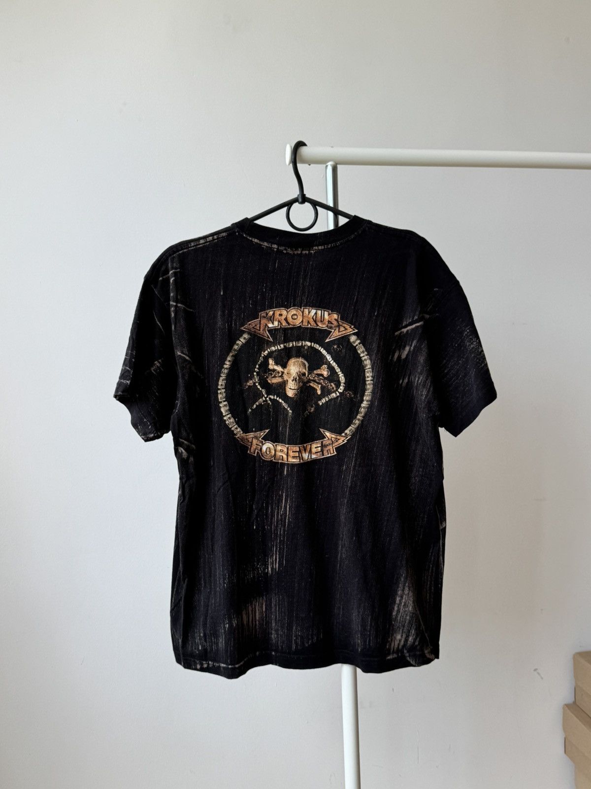 Band Tees Vintage Krokus Band Rock Metal Skull Bones LogoT-shirt Size US M / EU 48-50 / 2 - 2 Thumbnail