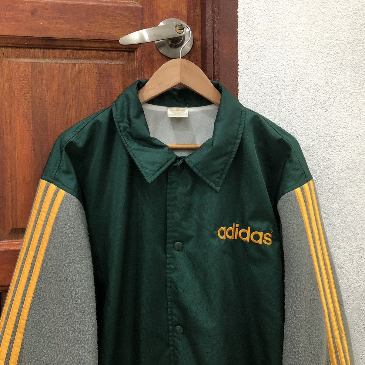 Adidas × Vintage Adidas Big Logo Coach Button Jacket Size US L / EU 52-54 / 3 - 5 Thumbnail