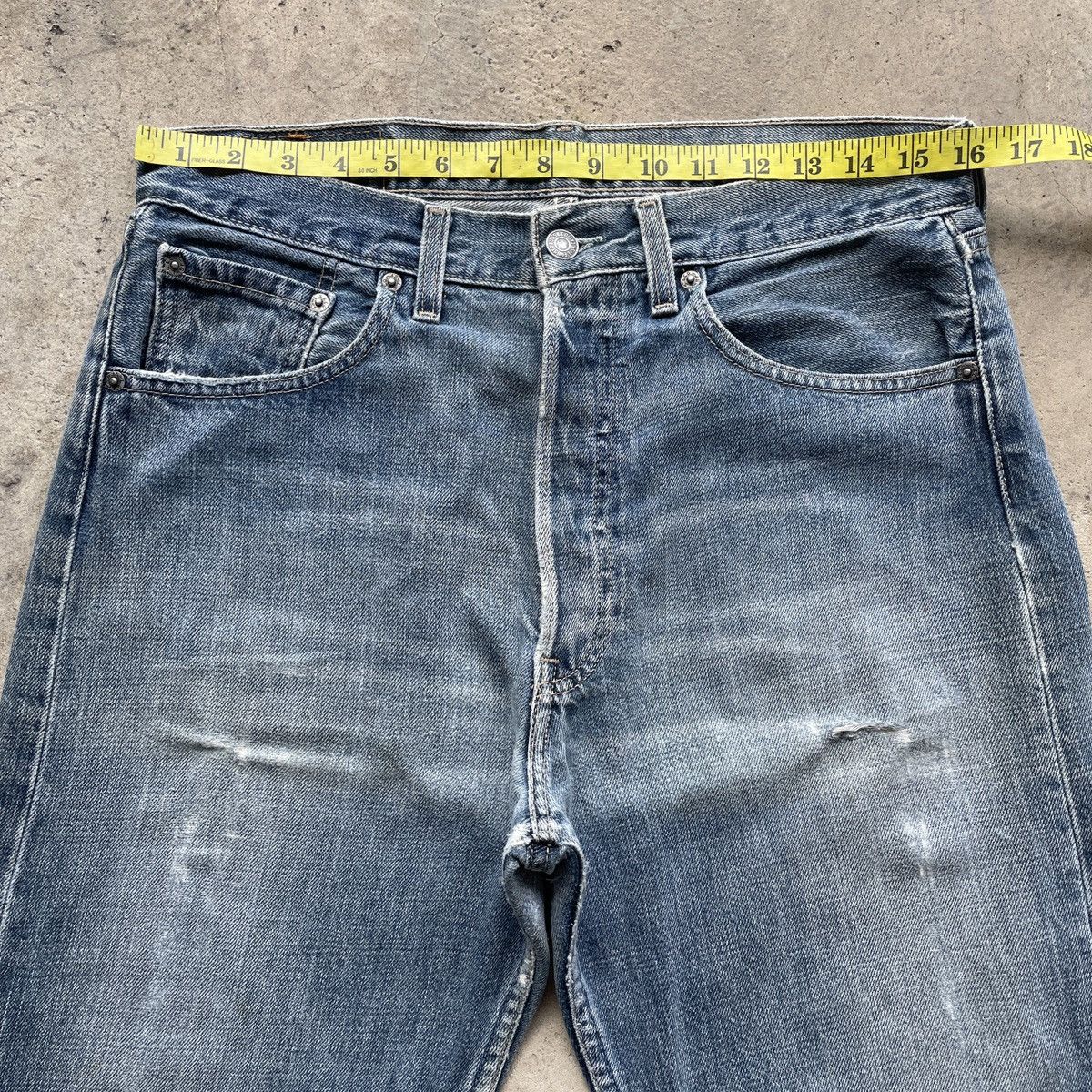 Levi's Vintage Levi’s 501 Faded Distressed Jeans Pants Denim W32 Size US 32 / EU 48 - 5 Thumbnail