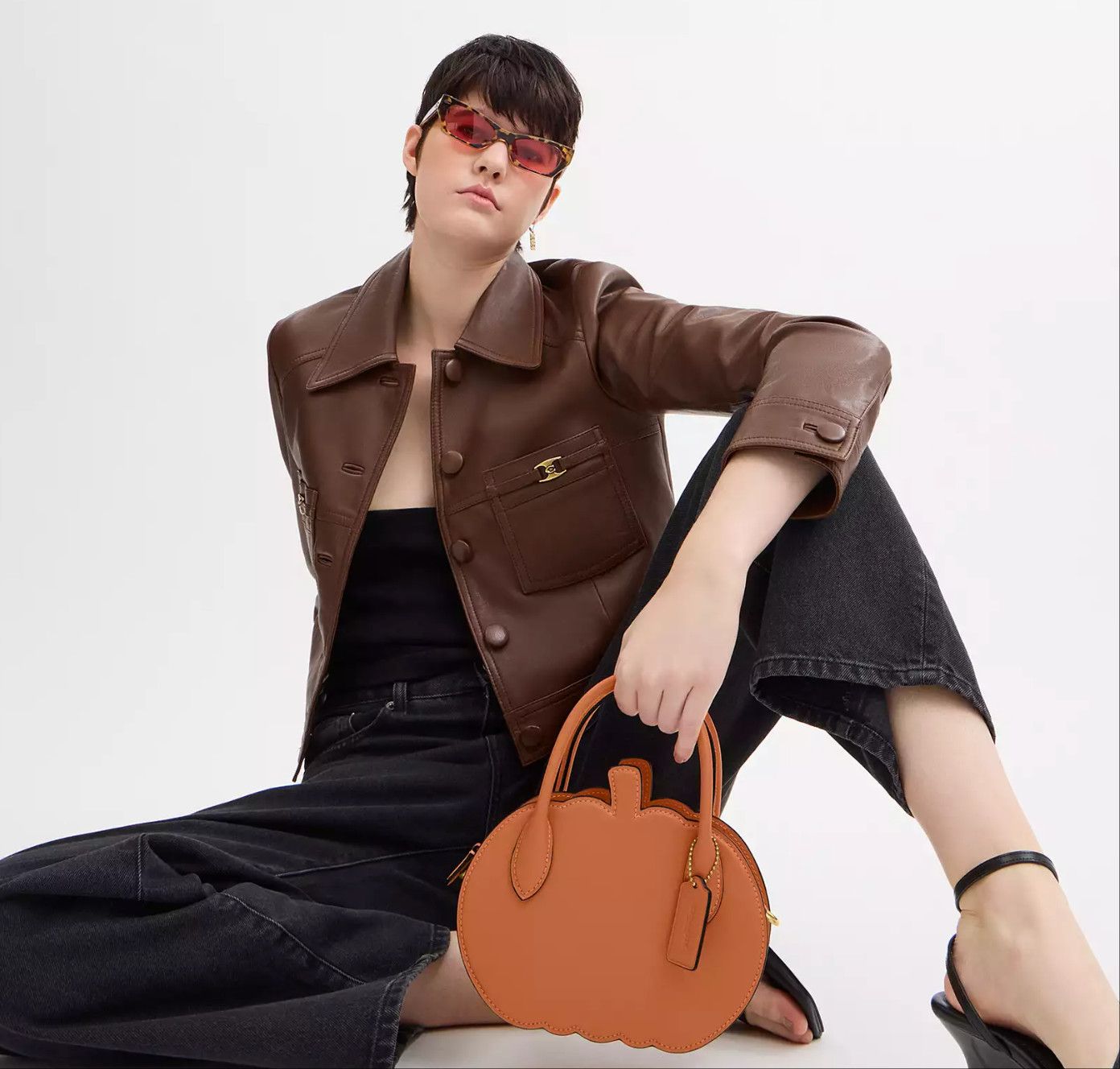 Coach Pumpkin 🎃 crossbody bag 👻2025 Halloween Holidays CU868 Size ONE SIZE - 3 Thumbnail
