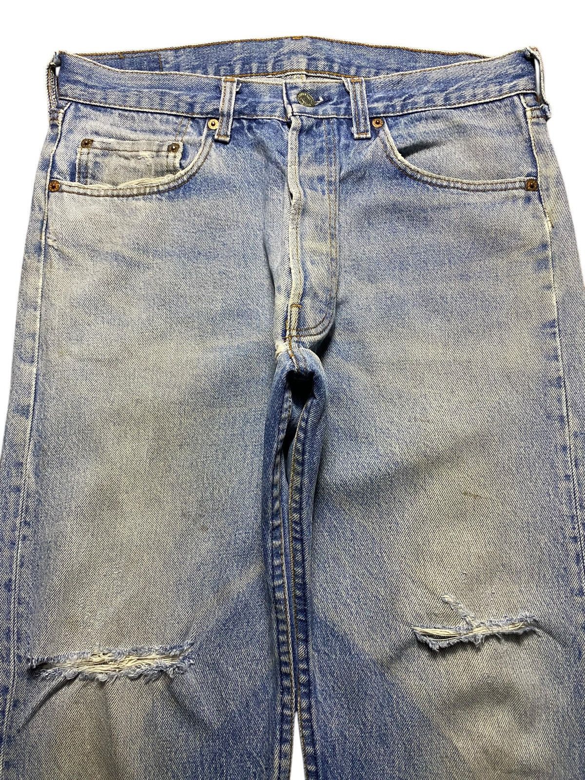 Levi's Vintage Levis 501 80s ButtonFly Distressed Loose Jeans Size US 32 / EU 48 - 3 Thumbnail