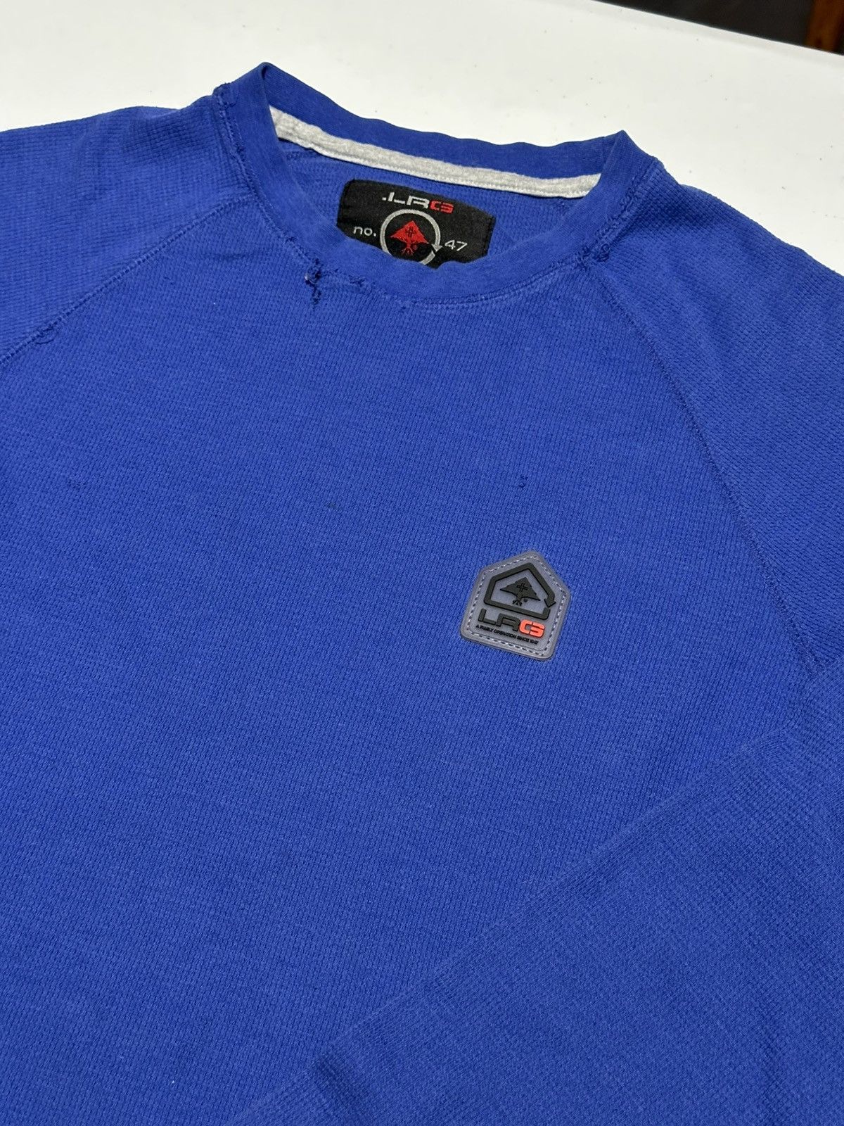 Vintage Vintage Y2K LRG Skate Long Sleeve thrashed Shirt Size US M / EU 48-50 / 2 - 2 Thumbnail