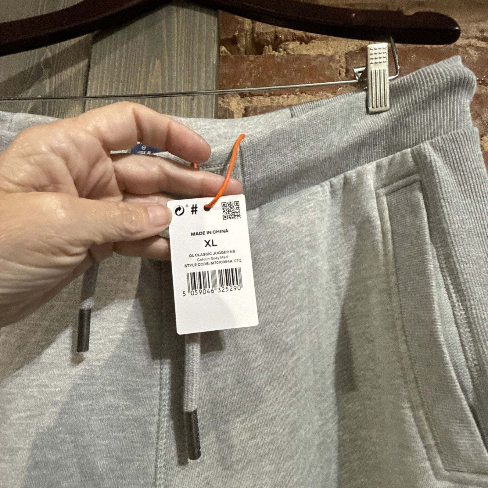 Superdry Asian Streetwear NWT Super Dry Joggers Men's Size XL Gray Size US 35 - 5 Thumbnail