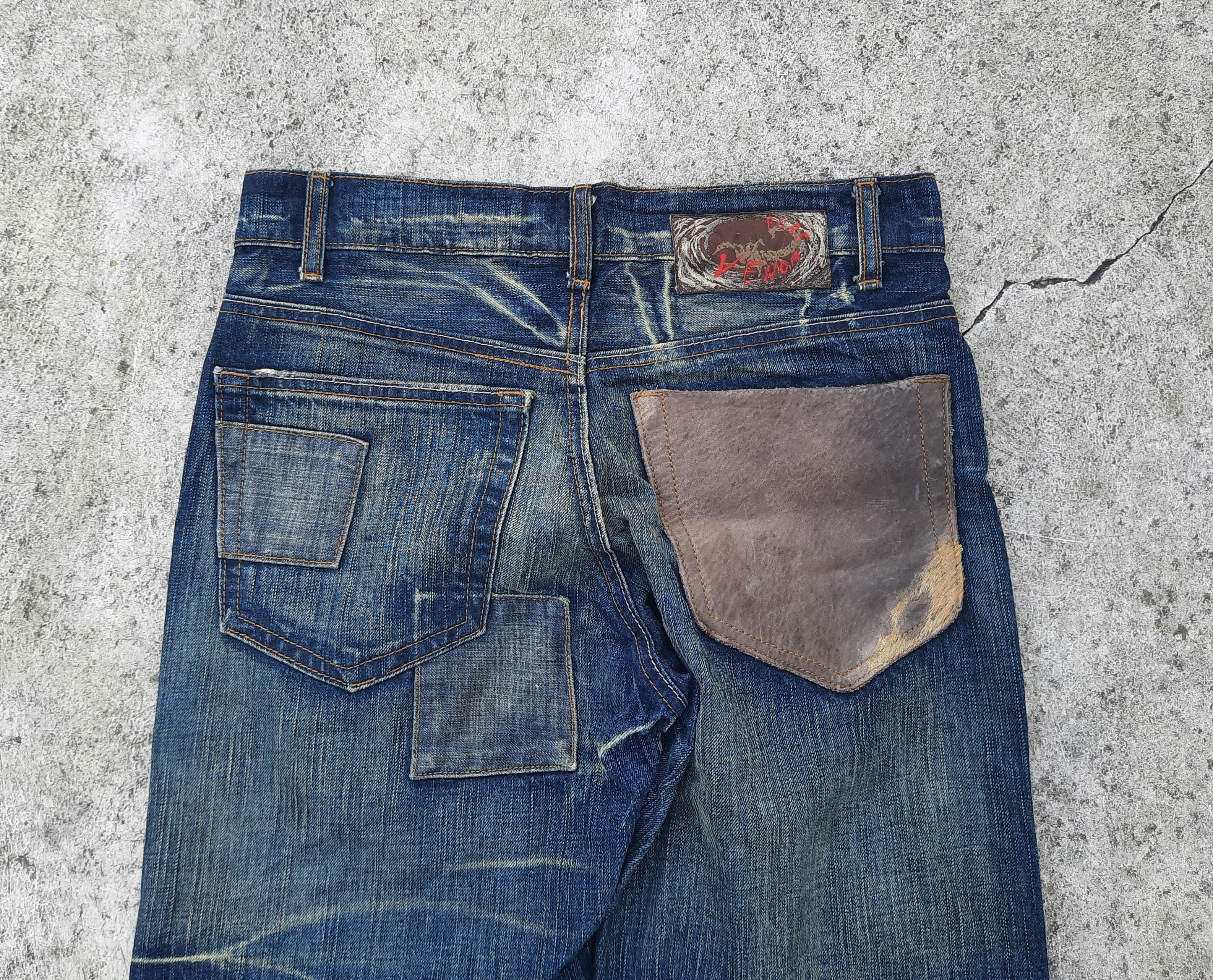 If Six Was Nine × Isamu Katayama Backlash Pure Venom Horsehide Patch Flare Jeans Size US 31 - 6 Thumbnail