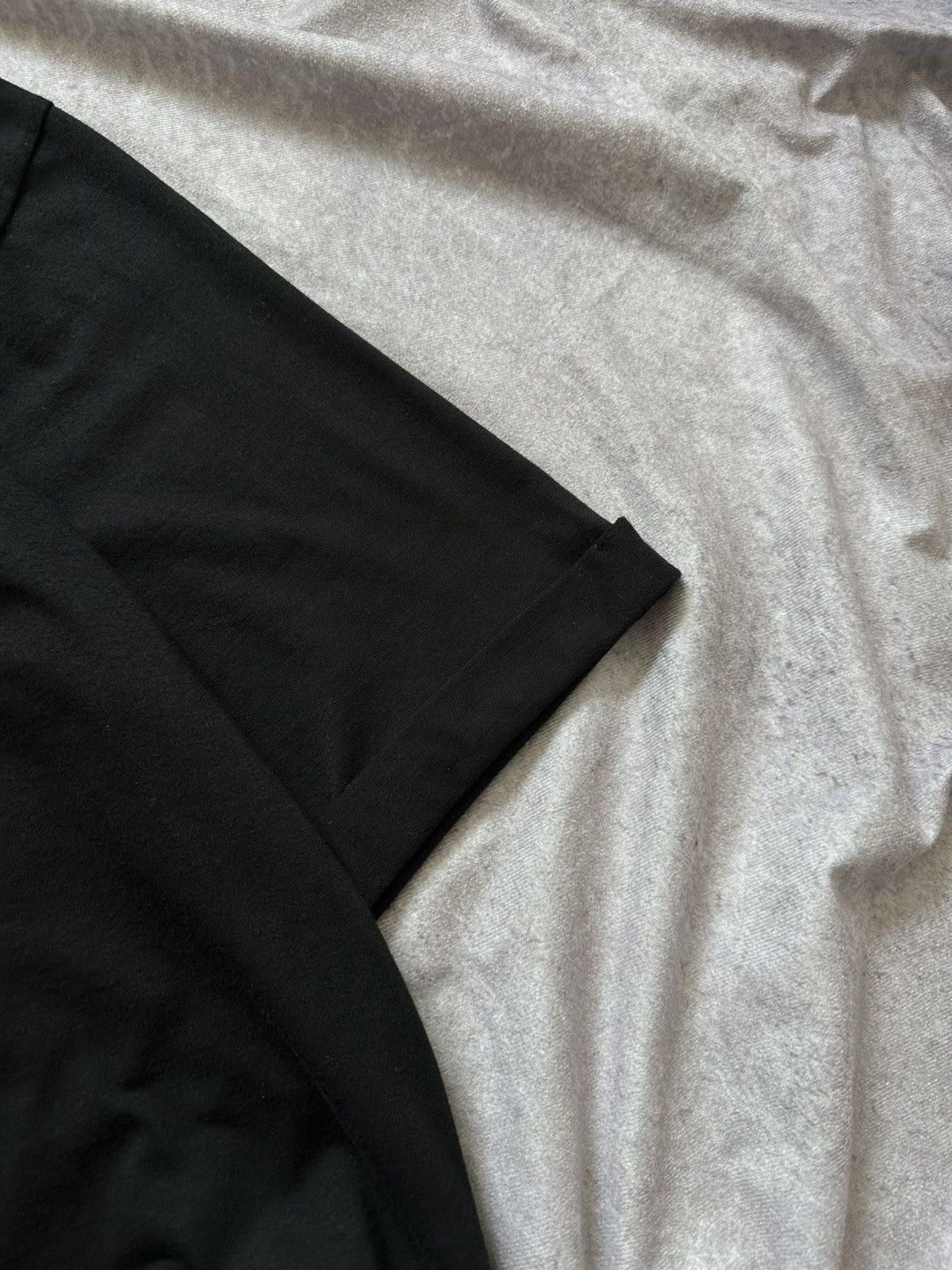 Fendi Fendi Fur Logo Black Mens T-Shirt Tee Size M Size US M / EU 48-50 / 2 - 7 Thumbnail