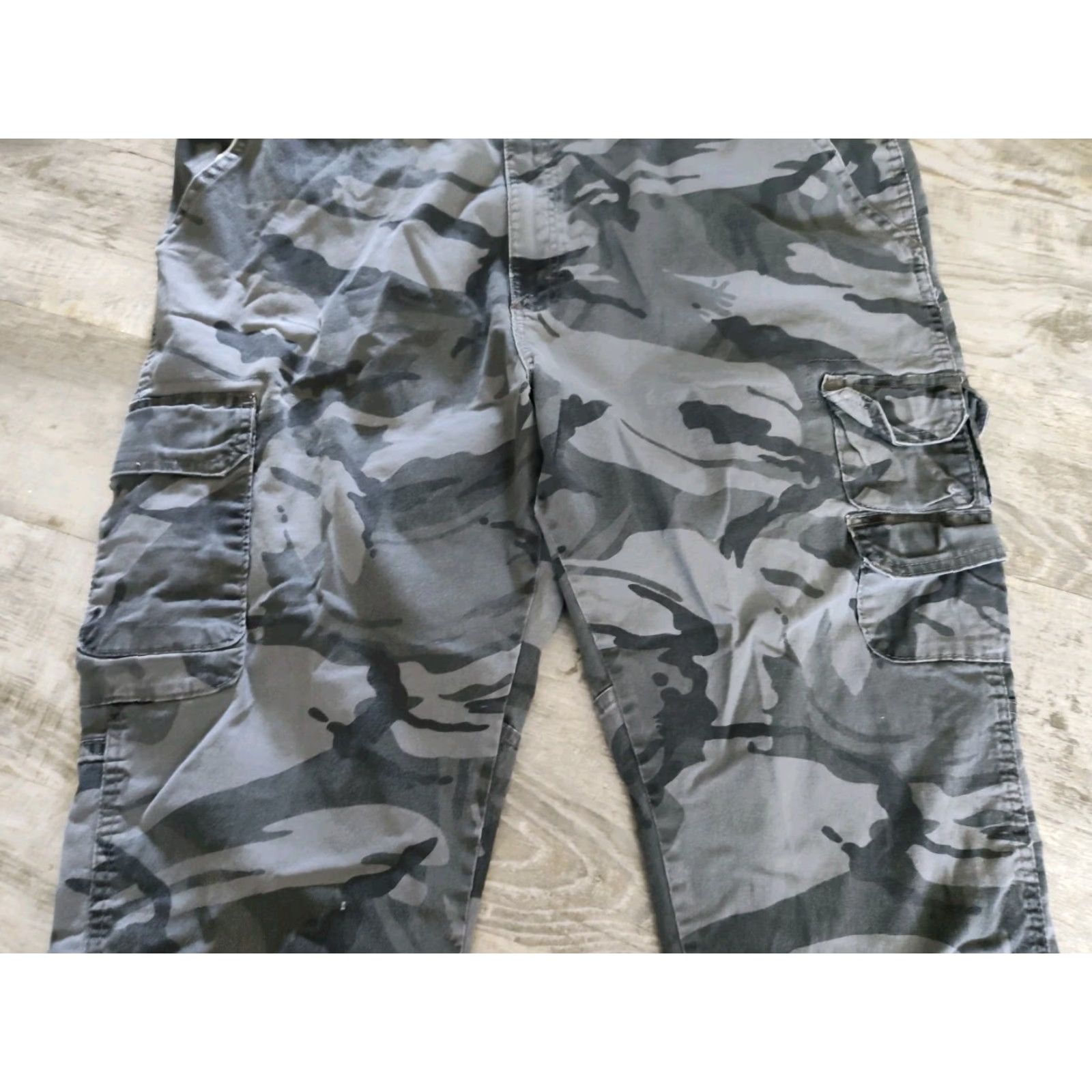 Wrangler VINTAGE Wrangler Mens Cargo Pants 42 Tapered Camouflage Cotton Blend Outdoor Stretch Fall Winter 90s Size US 42 / EU 58 - 3 Thumbnail