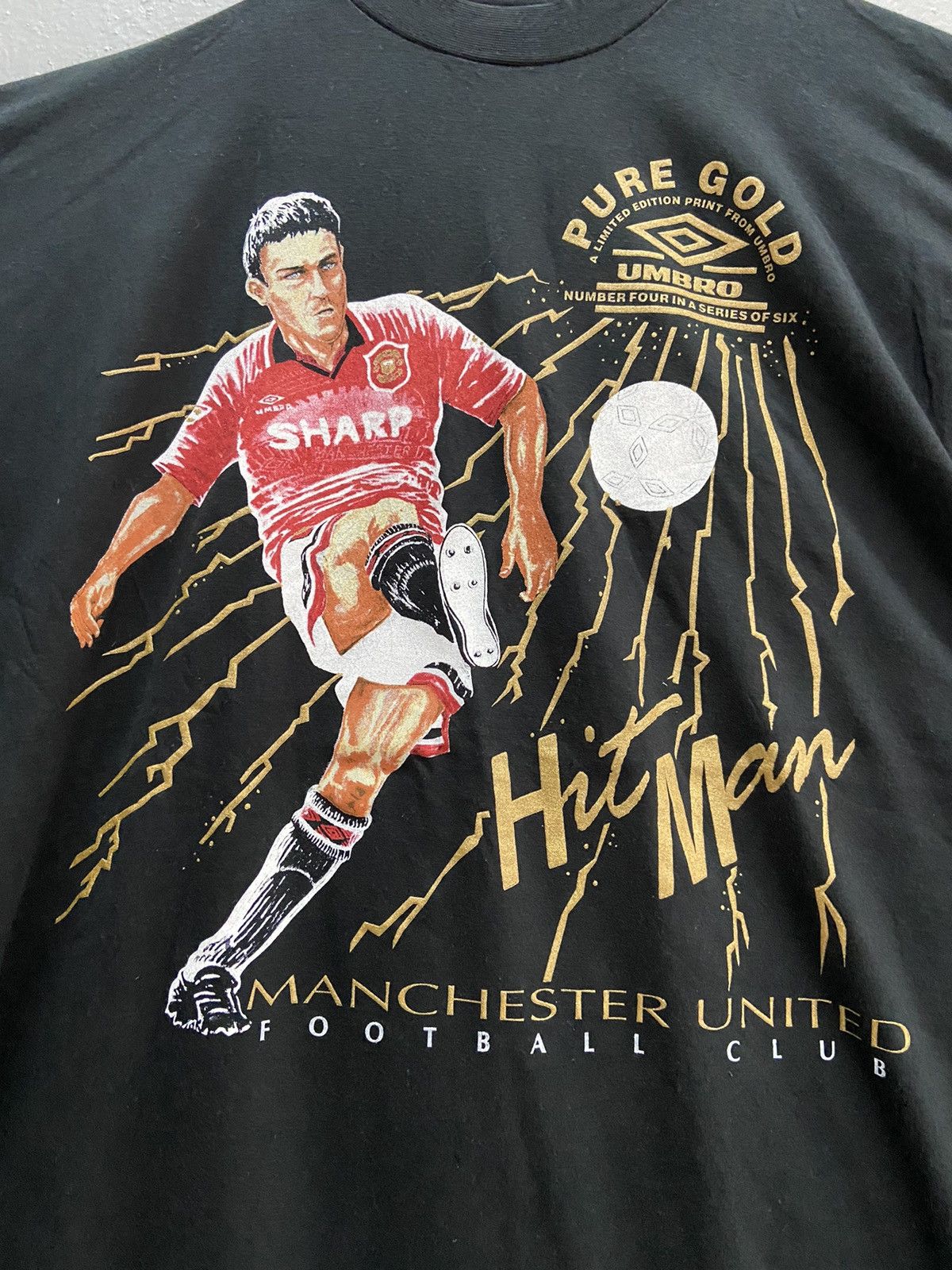 Vintage UMBRO PURE GOLD MANCHESTER UNITED SHARPE 5 TEE SHIRT Size US L / EU 52-54 / 3 - 3 Thumbnail