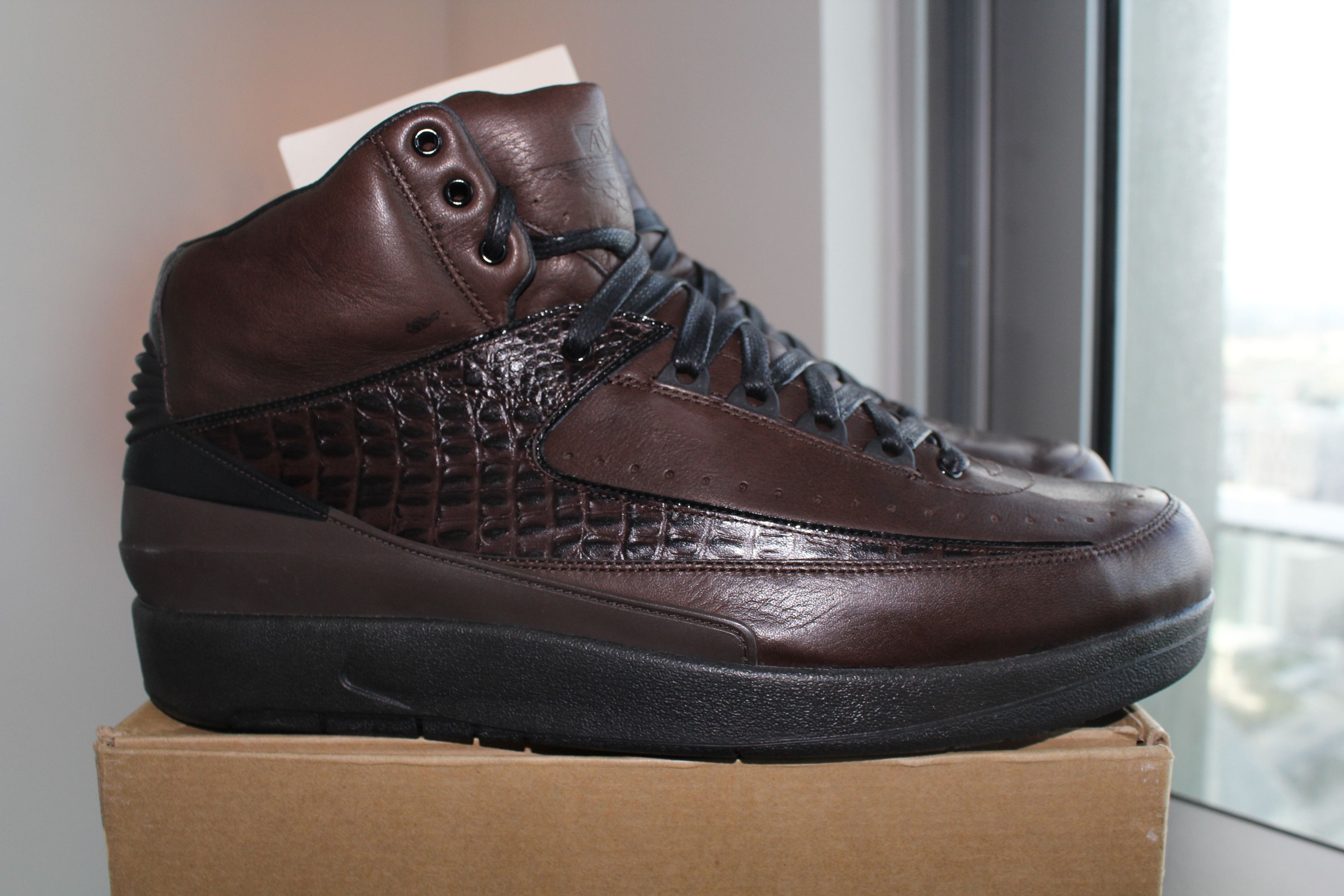 Jordan Brand Jordan 2 Retro Premio BIN23 2010 DS Brand New Size 11 Size US 11 / EU 44 - 4 Thumbnail