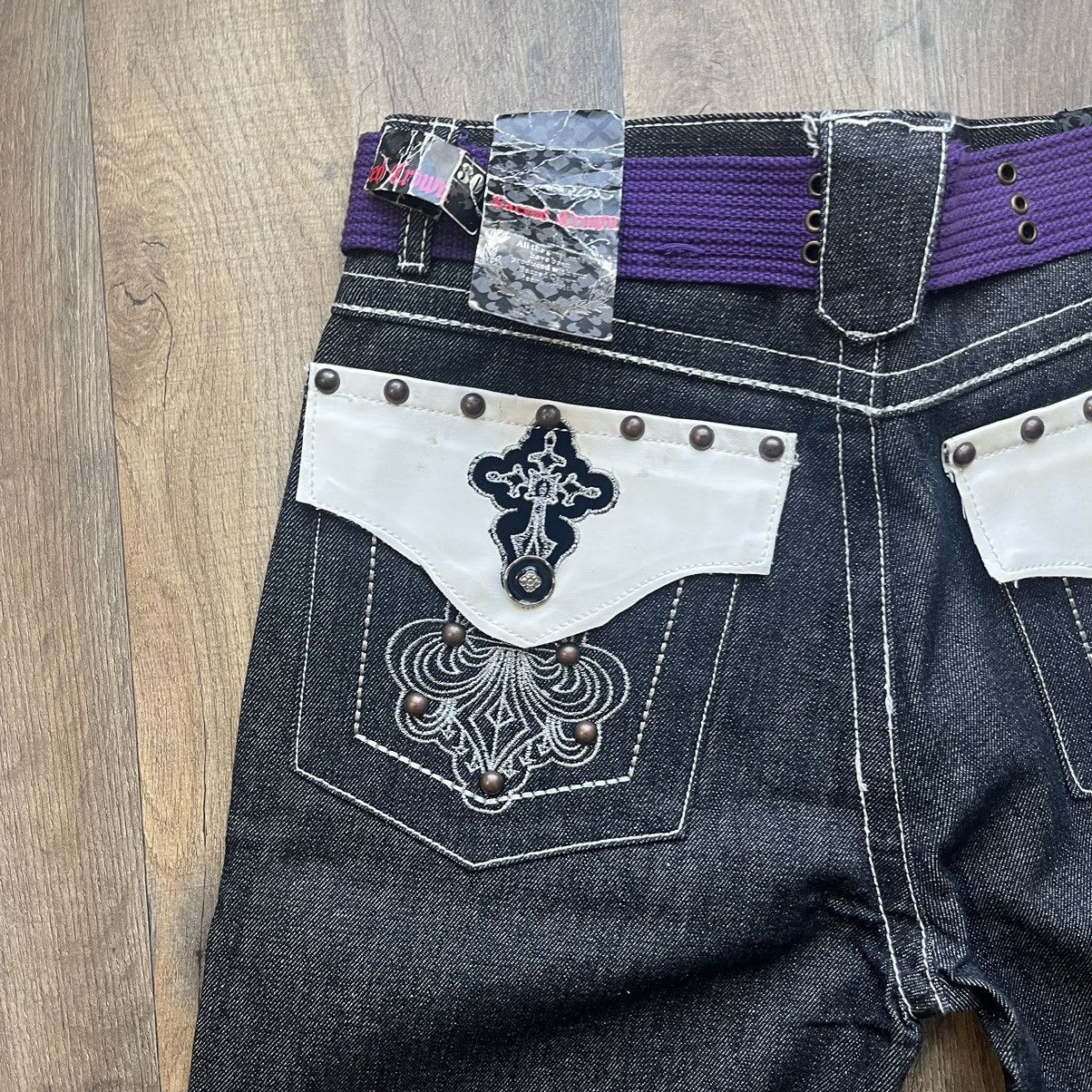 Affliction × Vintage CRAZY Y2K Sacred Crown Gothic Embroidered Denim jeans 30x32 Size US 30 / EU 46 - 4 Thumbnail