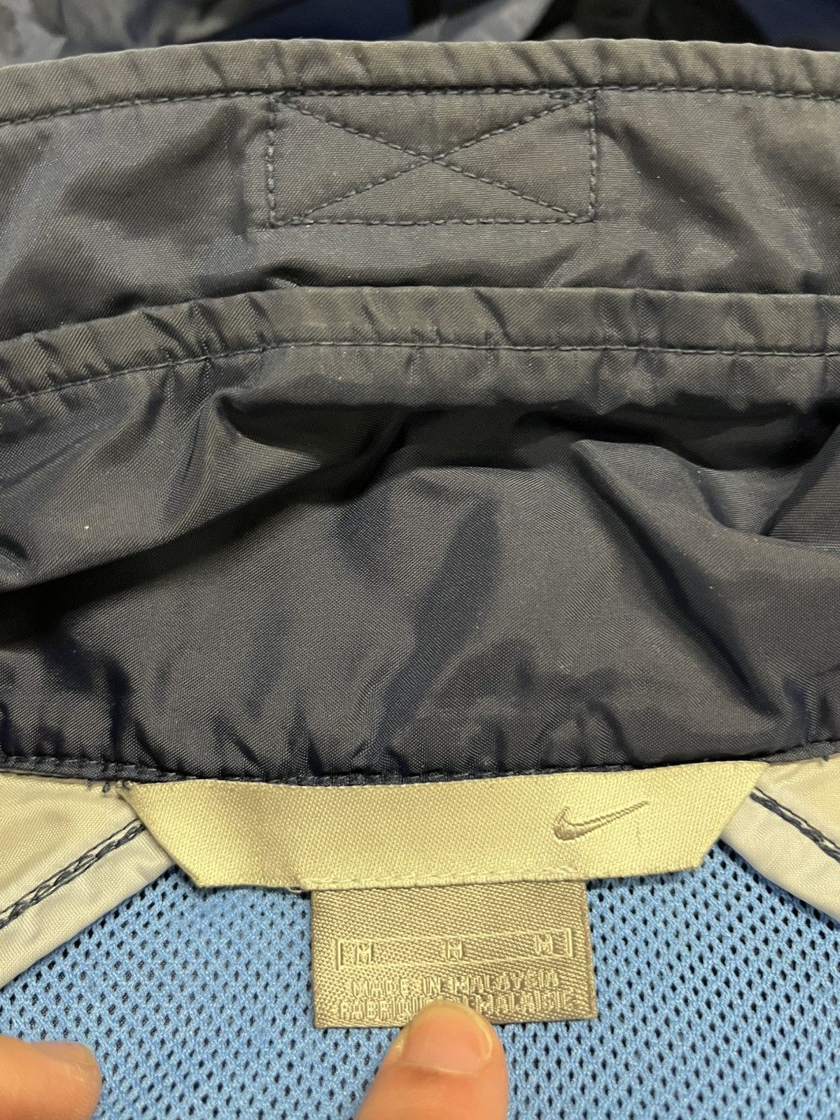 Nike × Vintage Nike vintage center swoosh windbreaker streetwear gorpcore Size US M / EU 48-50 / 2 - 7 Thumbnail