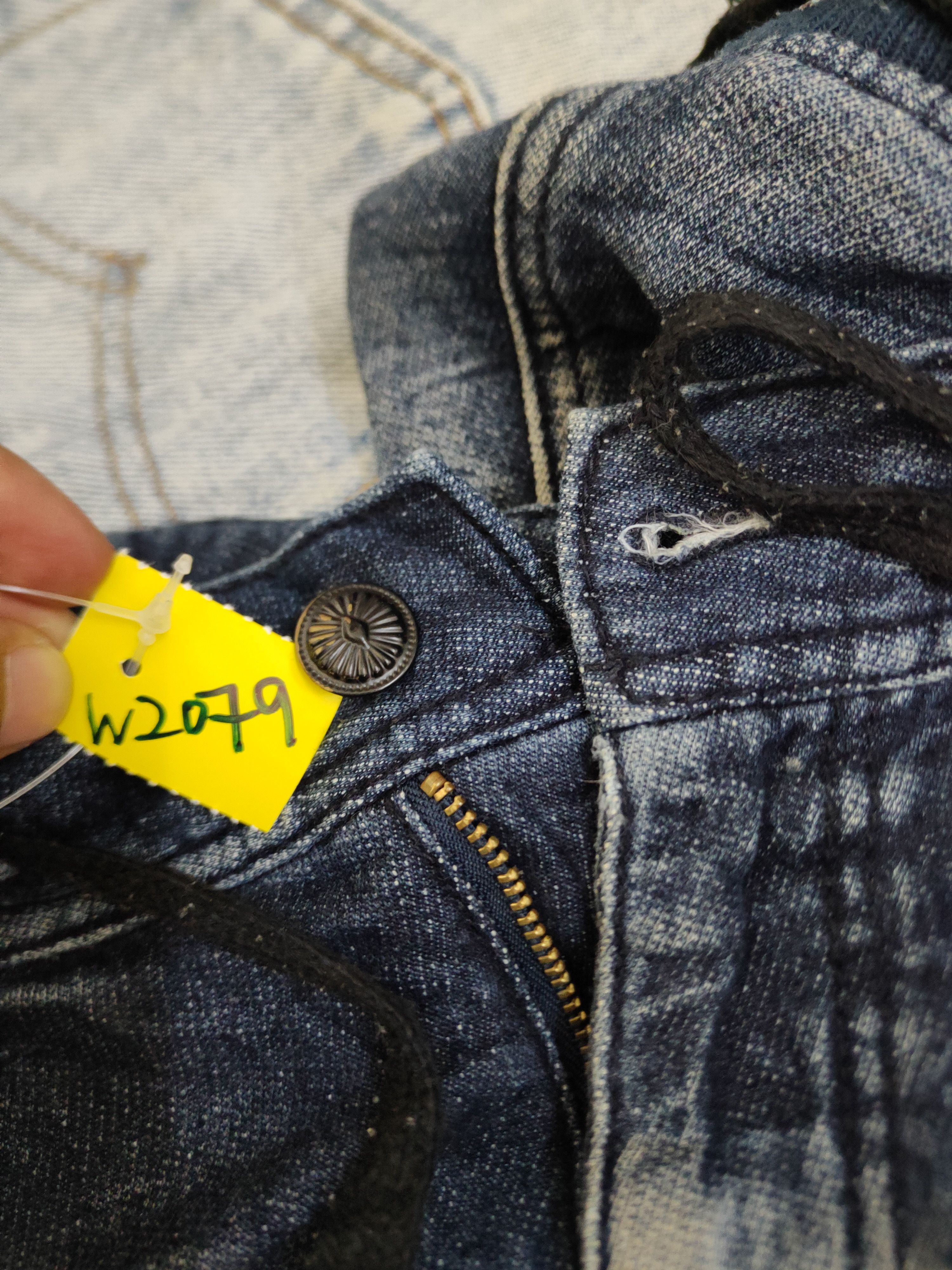 Japanese Brand Vence Exchange Blue Distressed Ripped Jogger Jeans #W2079 Size US 31 - 14 Thumbnail
