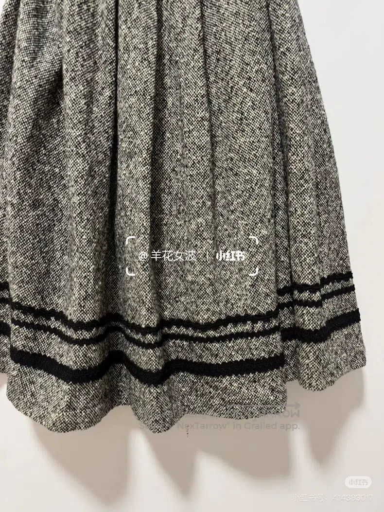 Comme des Garcons Comme Des Garcons size M Tweed midi skirt with umbrella pl Size 23" - 2 Thumbnail