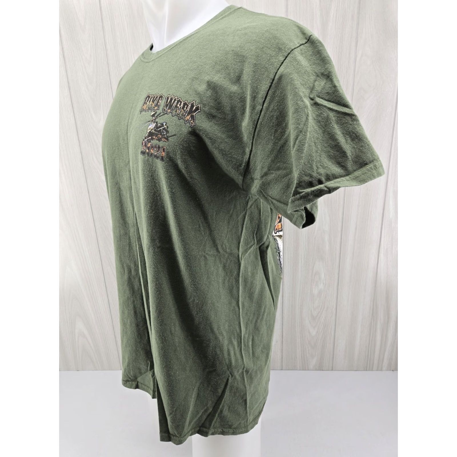 Gildan VINTAGE Daytona Beach Bike Week 2021 POW MIA Green 2 sided T-shirt Size Large Size US L / EU 52-54 / 3 - 4 Thumbnail