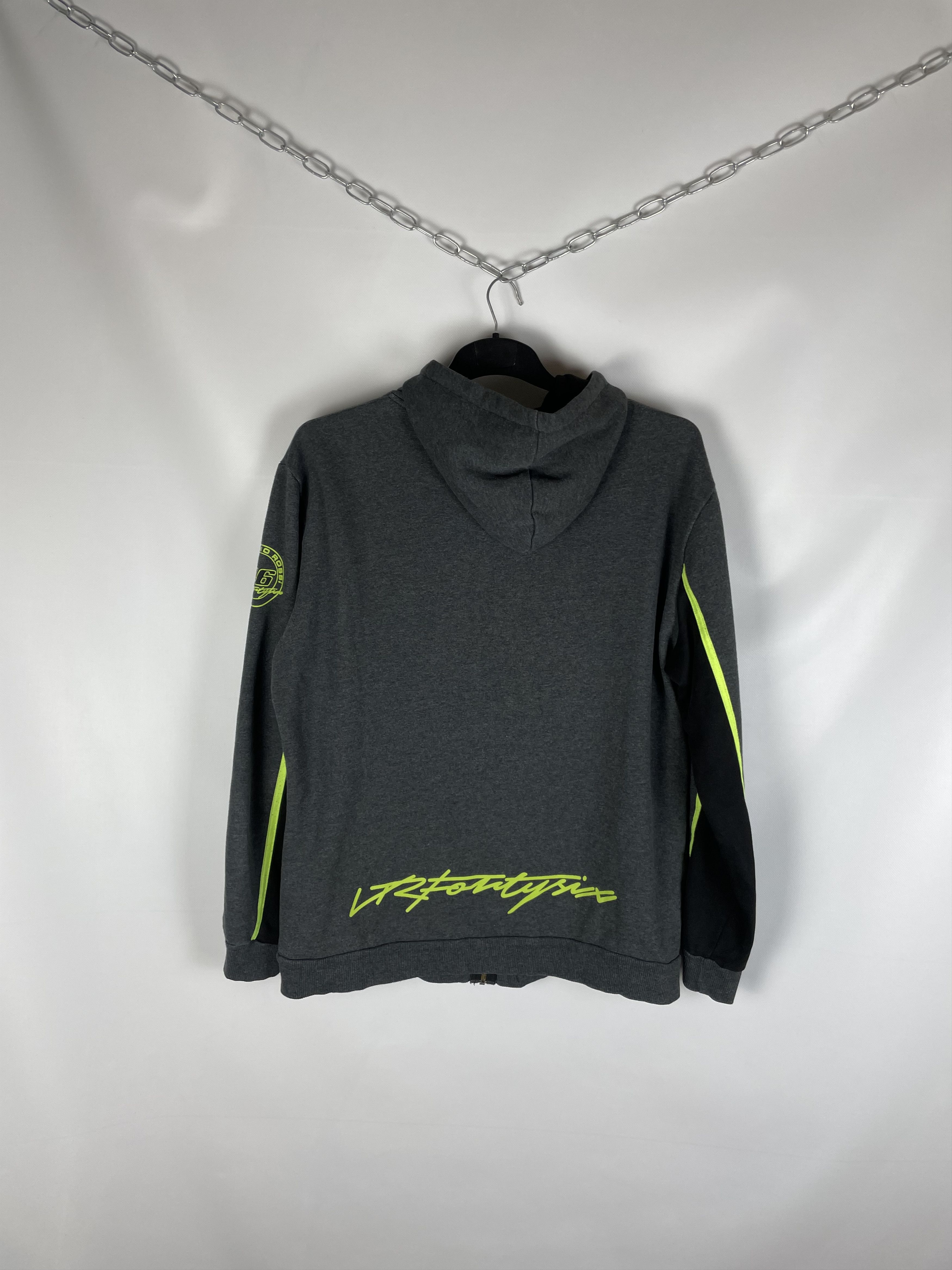 Vintage Vintage 46 Valentino Rossi Racing Hoodies Size US XXL / EU 58 / 5 - 7 Thumbnail