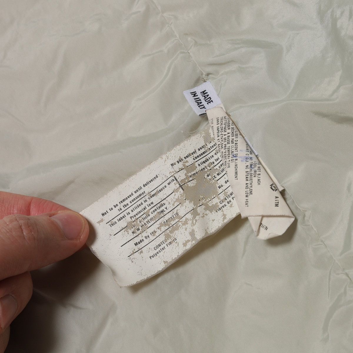 Prada Prada White Milk Puffer Jacket Coat Parka Size XL / US 12-14 / IT 48-50 - 23 Thumbnail