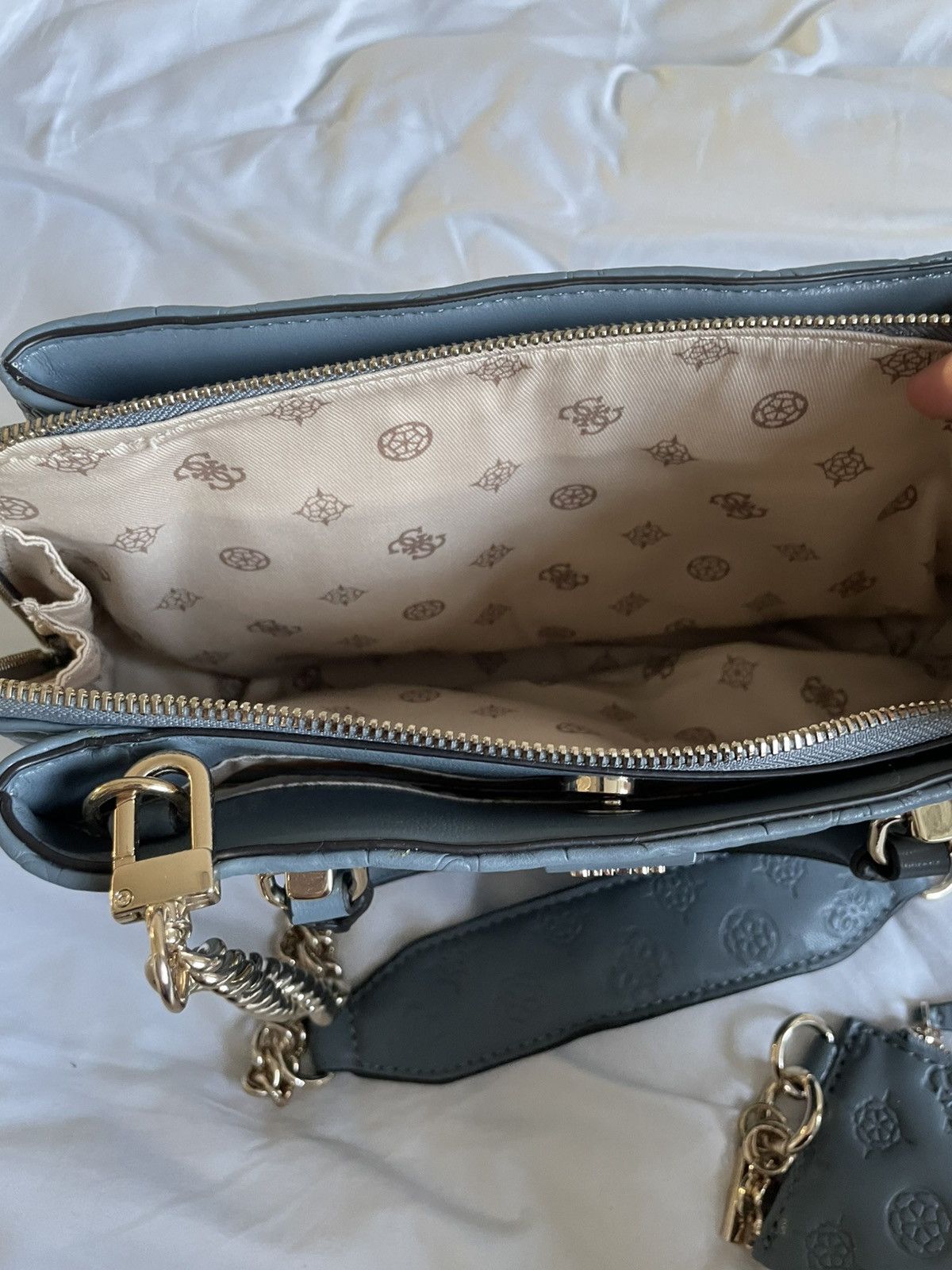 Guess Guess shoulder bag with matching purse Size ONE SIZE - 4 Thumbnail