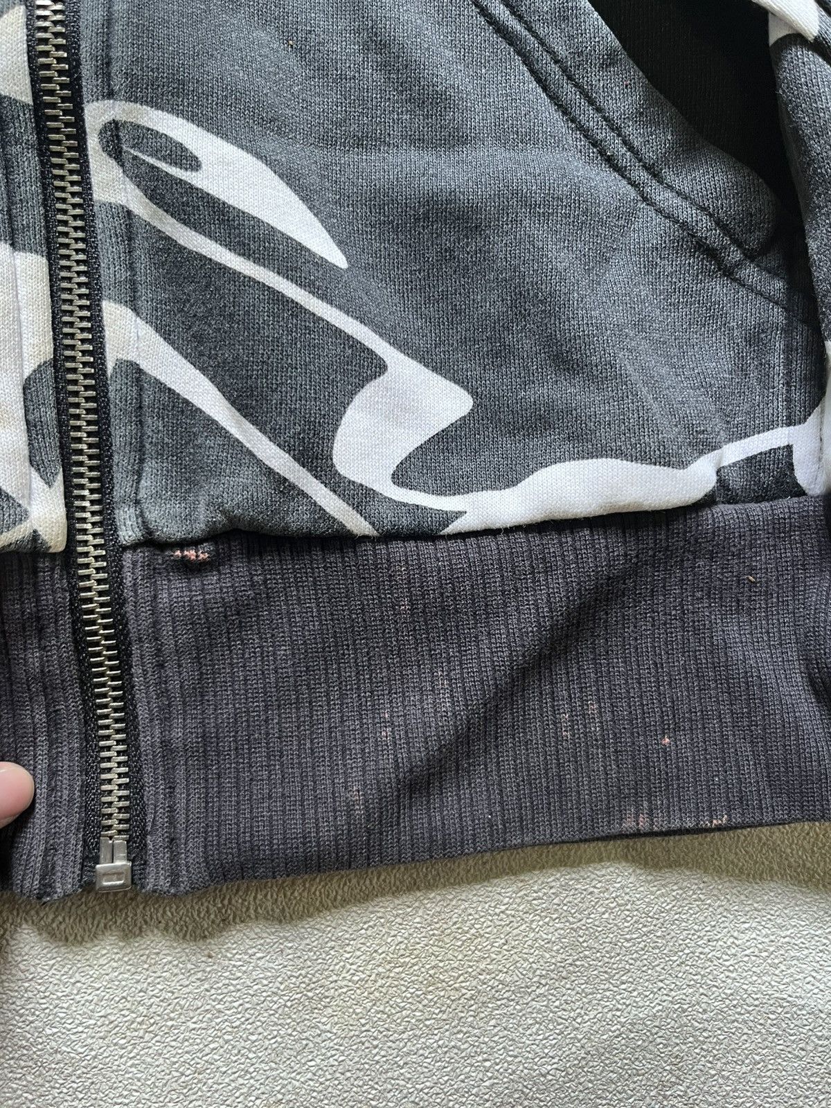 Oakley Vintage oakley zipper hoodie ALL OVER PRONT Size US S / EU 44-46 / 1 - 5 Thumbnail