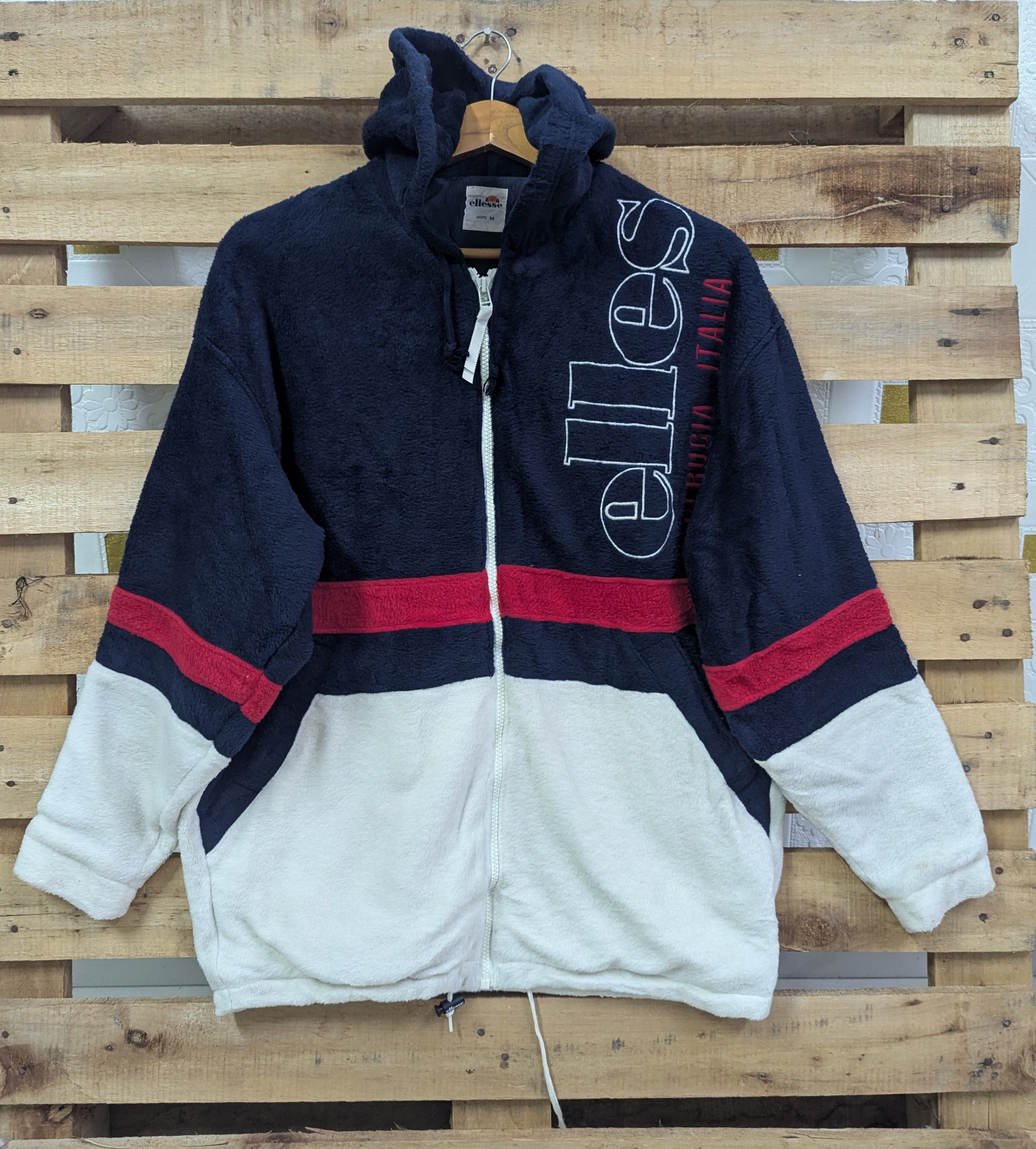 Ellesse Vintage Ellesse Perugia Italia Medium Hoodies Size US M / EU 48-50 / 2 - 1 Thumbnail