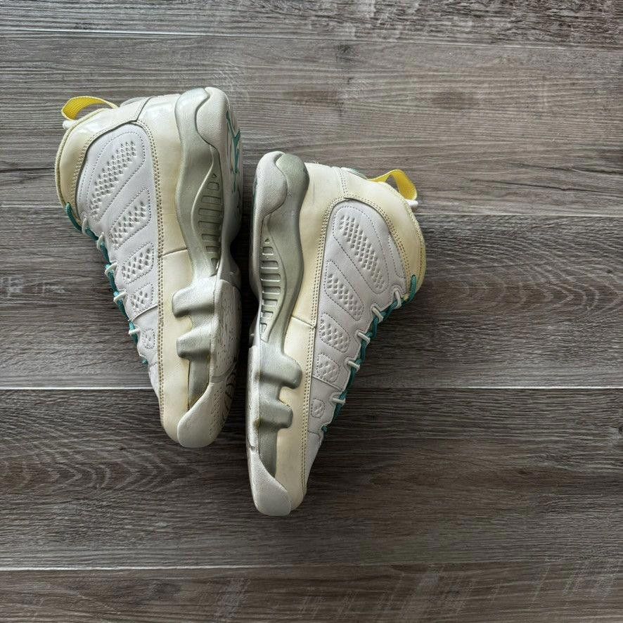 Nike NIKE • JORDAN 9 GS Retro "White Turquoise" (7M) Size US 7 / EU 40 - 10 Thumbnail