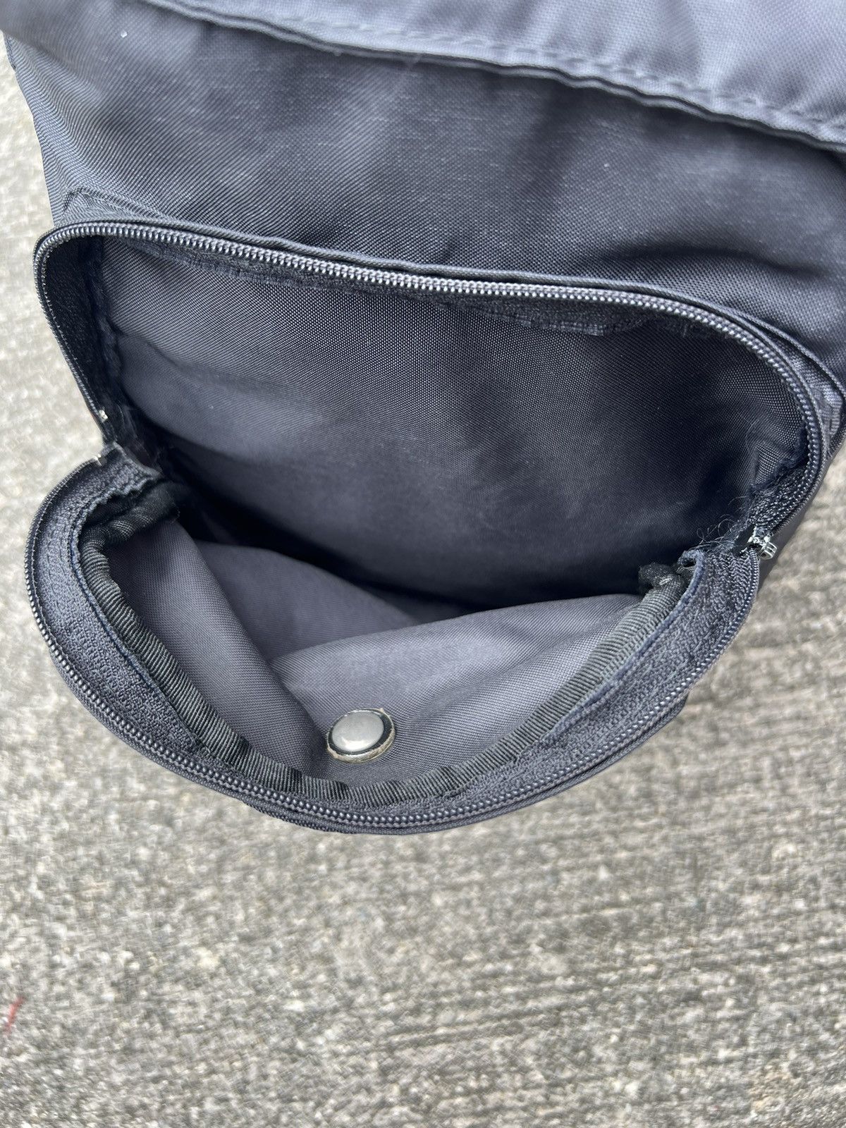 Yohji Yamamoto Vintage Yohji Yamamoto Y’saccs Black Sling Bag Size ONE SIZE - 17 Thumbnail
