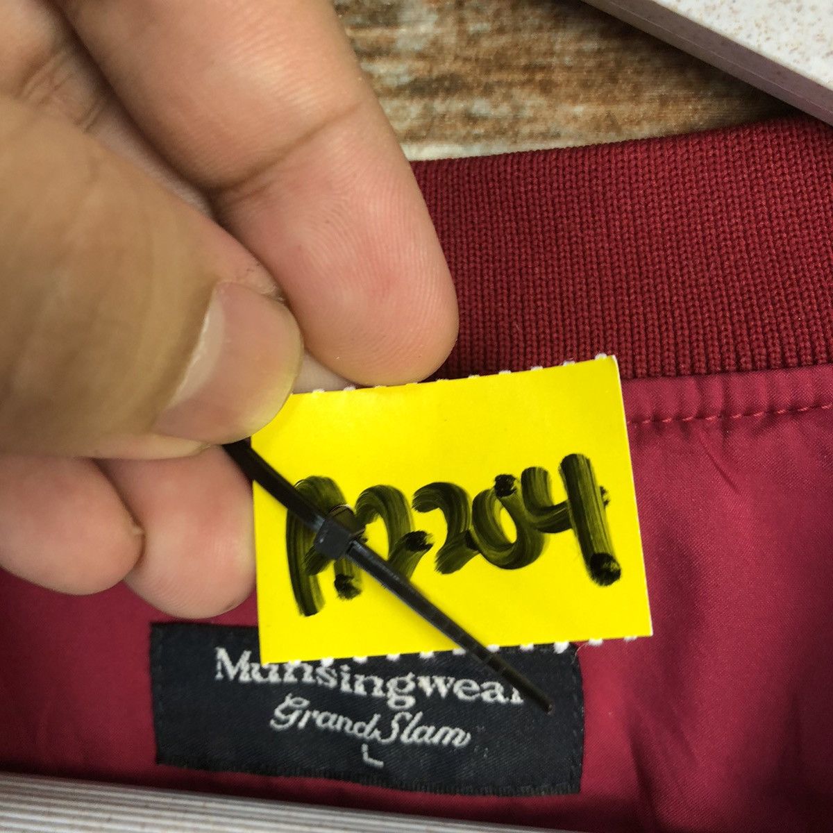 Japanese Brand Munsingwear Maroon shirt #A2204 Size US L / EU 52-54 / 3 - 10 Thumbnail