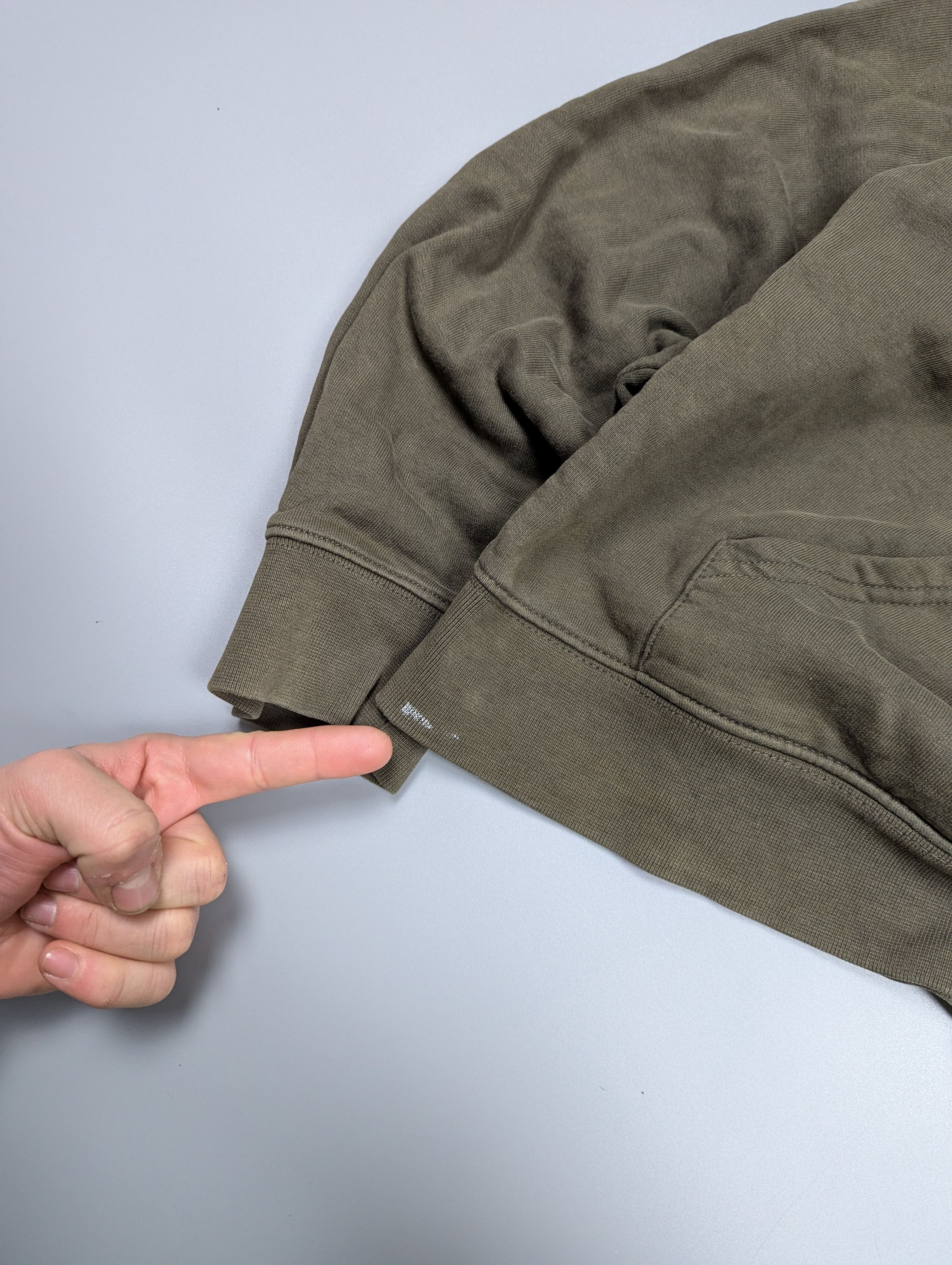 Carhartt Carhartt WIP VTG Men’s Insulated Khaki Hoodie Size M Size US M / EU 48-50 / 2 - 8 Thumbnail